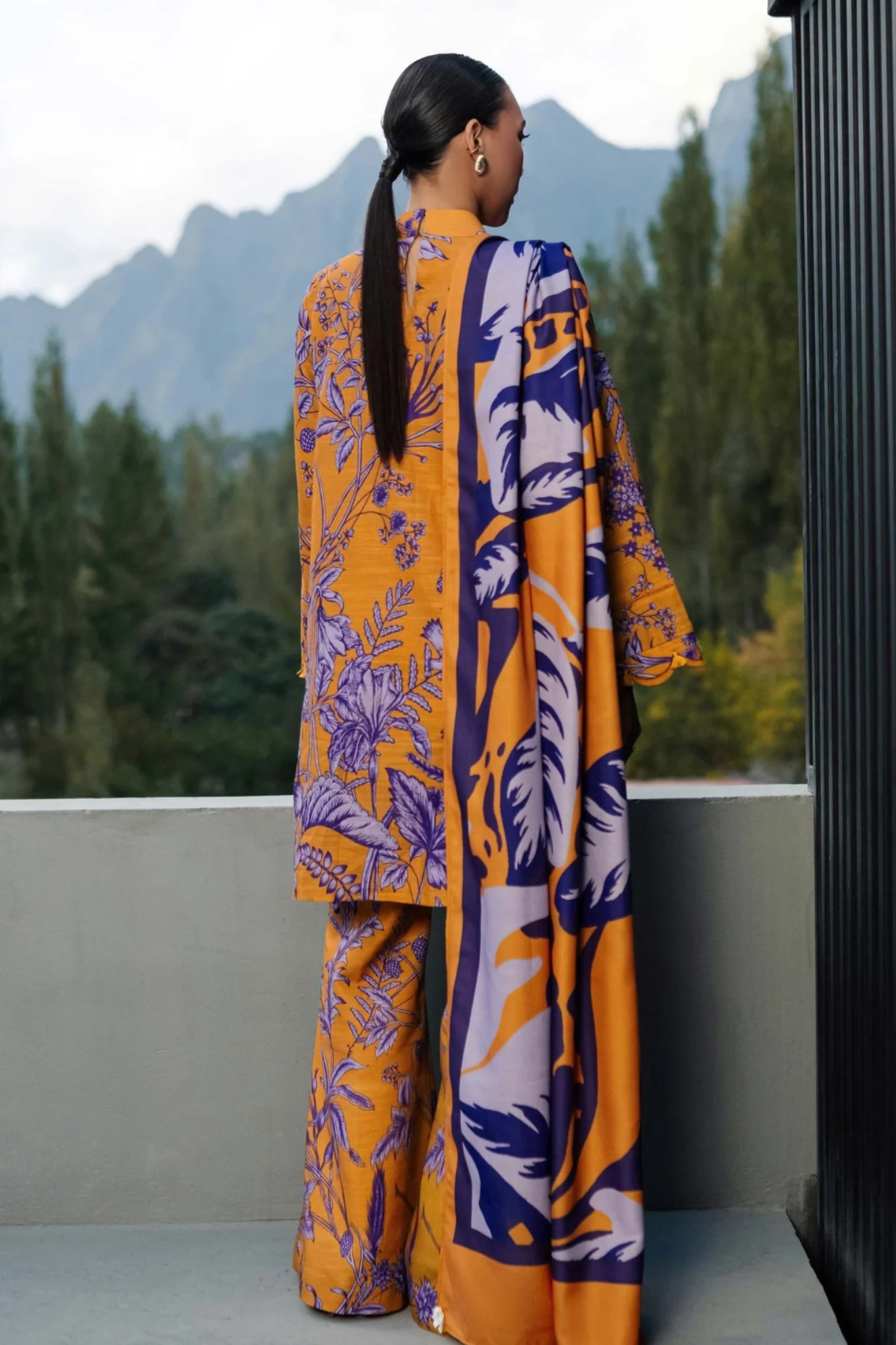 M Basics By Maria B Unstitched 3 Piece Winter Edit Suit-01-A - Image 3
