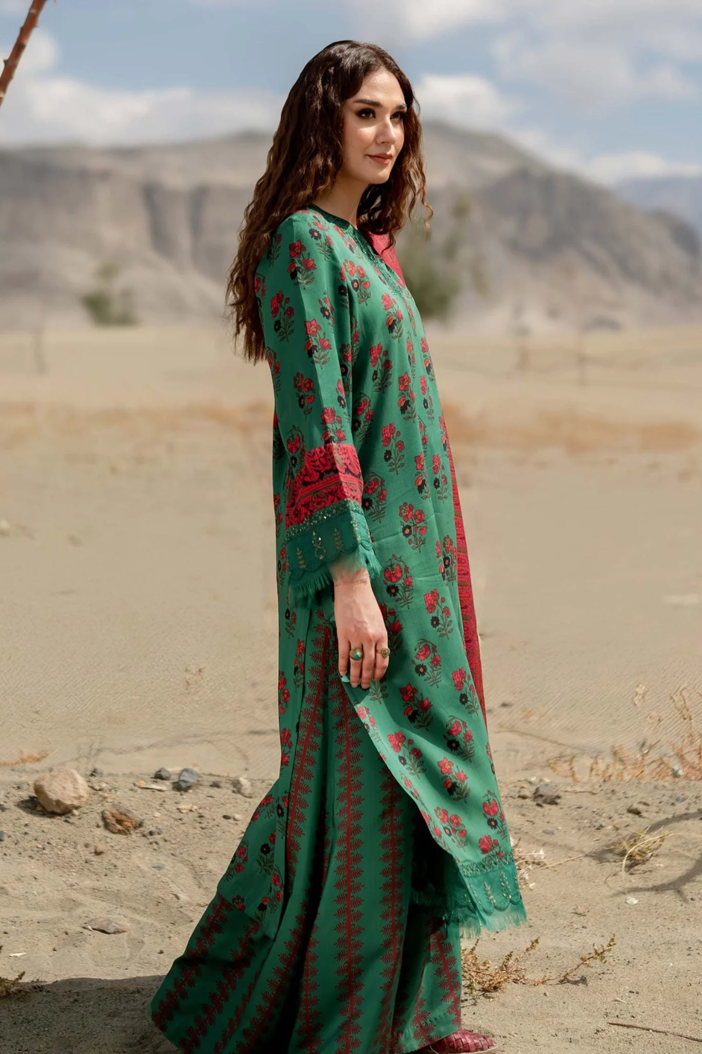 M Basics By Maria B Unstitched 3 Piece Winter Edit Suit-02-B - Image 3