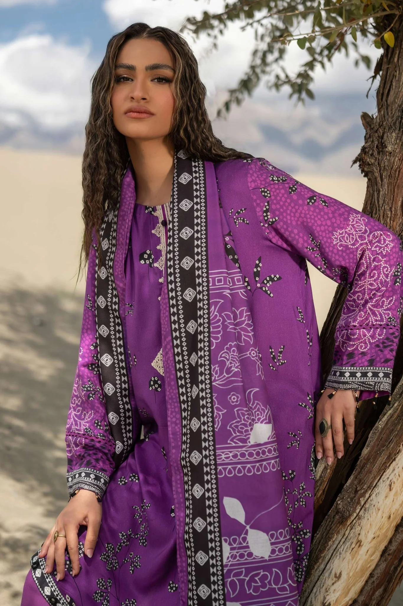 M Basics By Maria B Unstitched 3 Piece Winter Edit Suit-07-B - Image 2