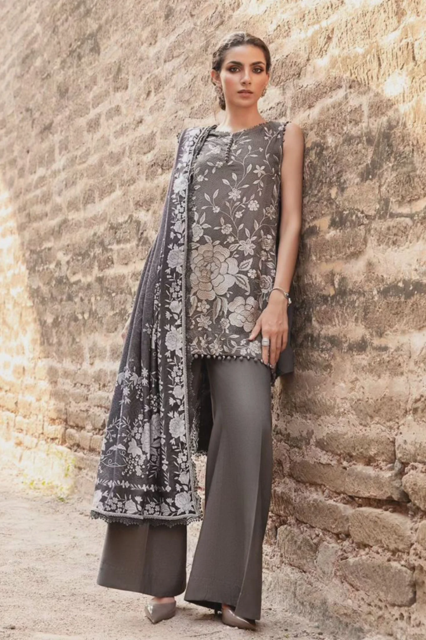 M Prints By Maria B Unstitched 3 Piece Winter Edition Suit-08-B - Image 8