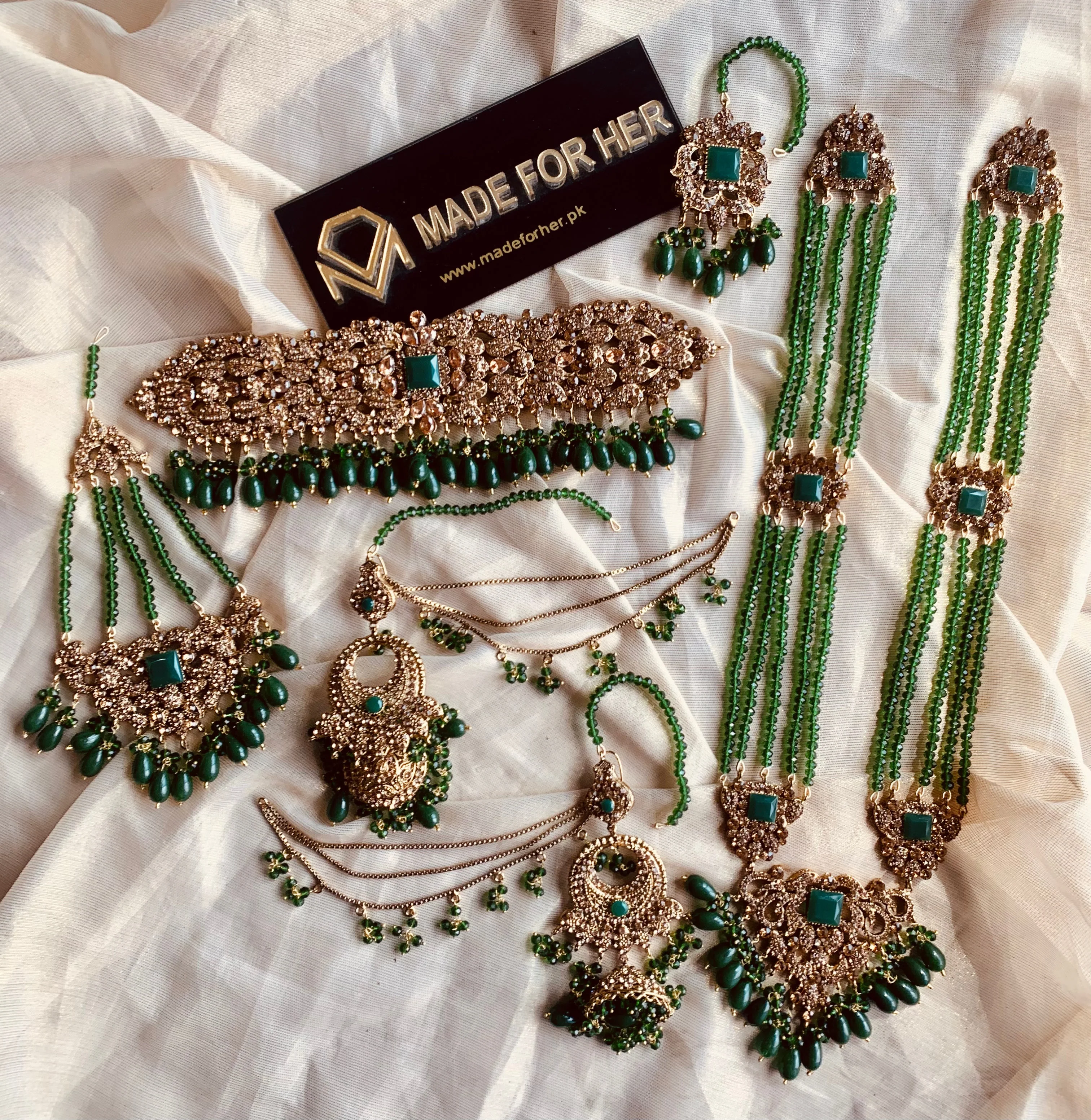 Made For Her-Antique Bridal Set - La200 - Image 2