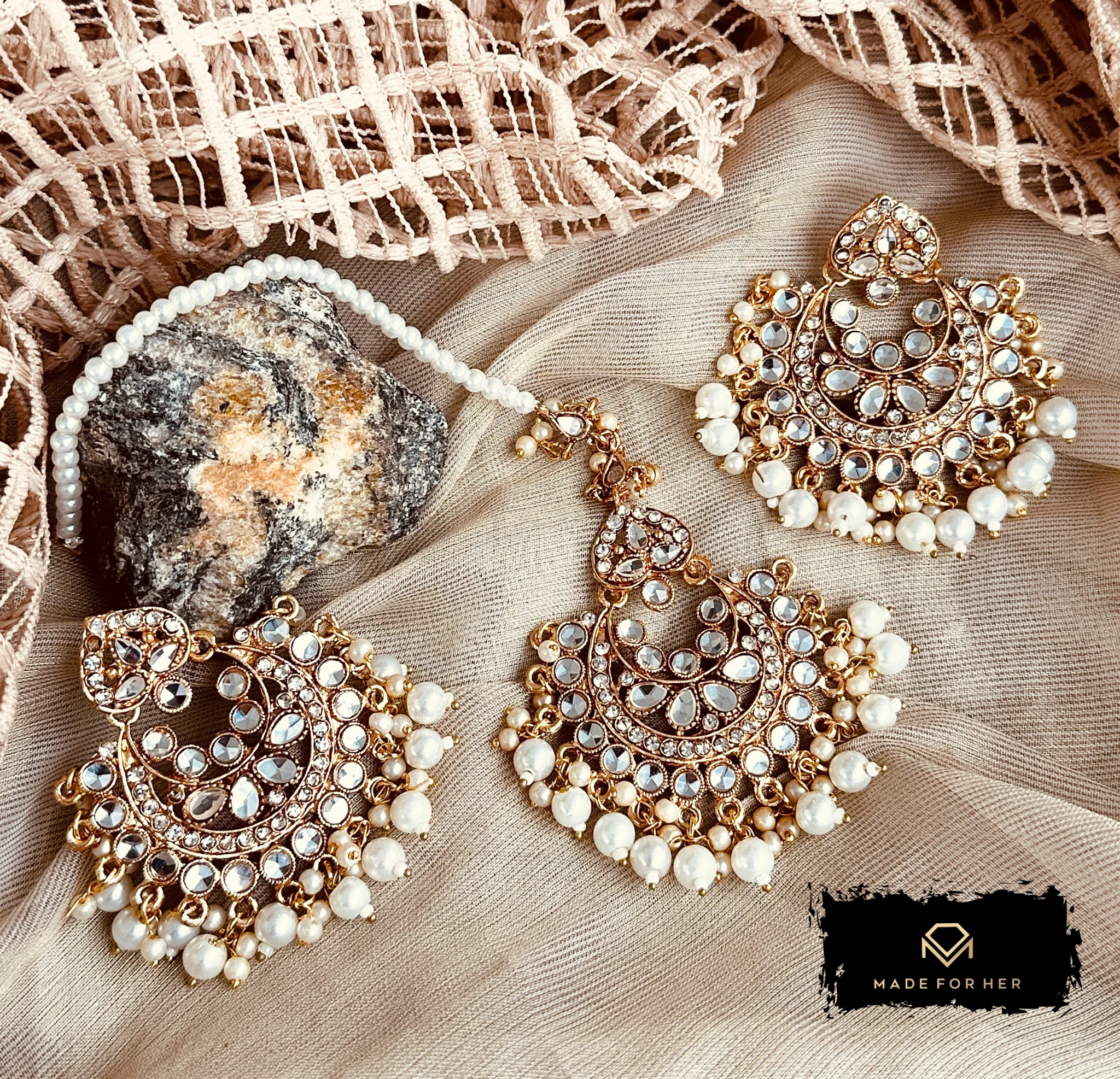 Made For Her-Ivoria Earrings & Tikka Set - KMW1050