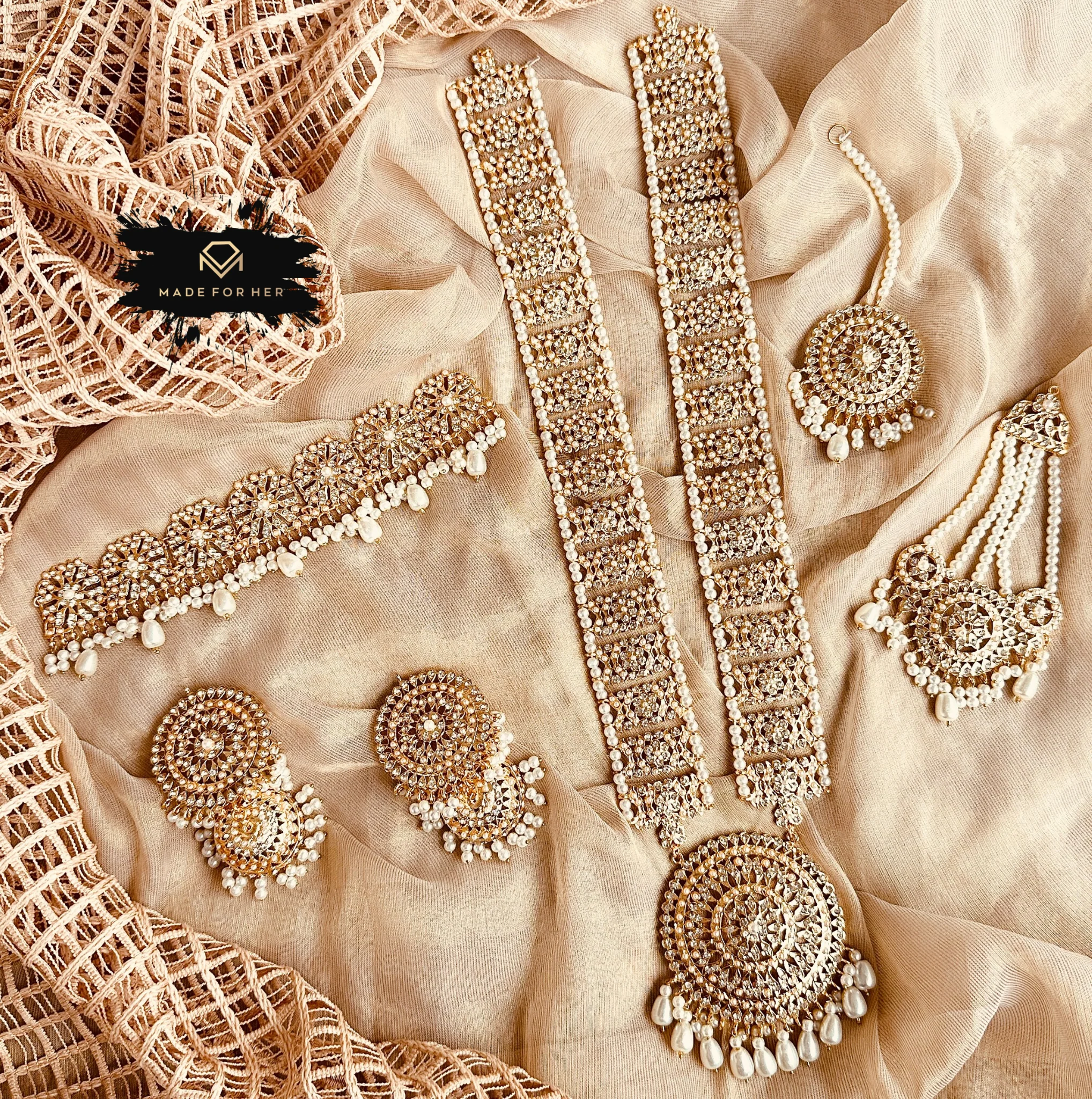 Made For Her-Jahan-e-Nizam Bridal Set - RH1030