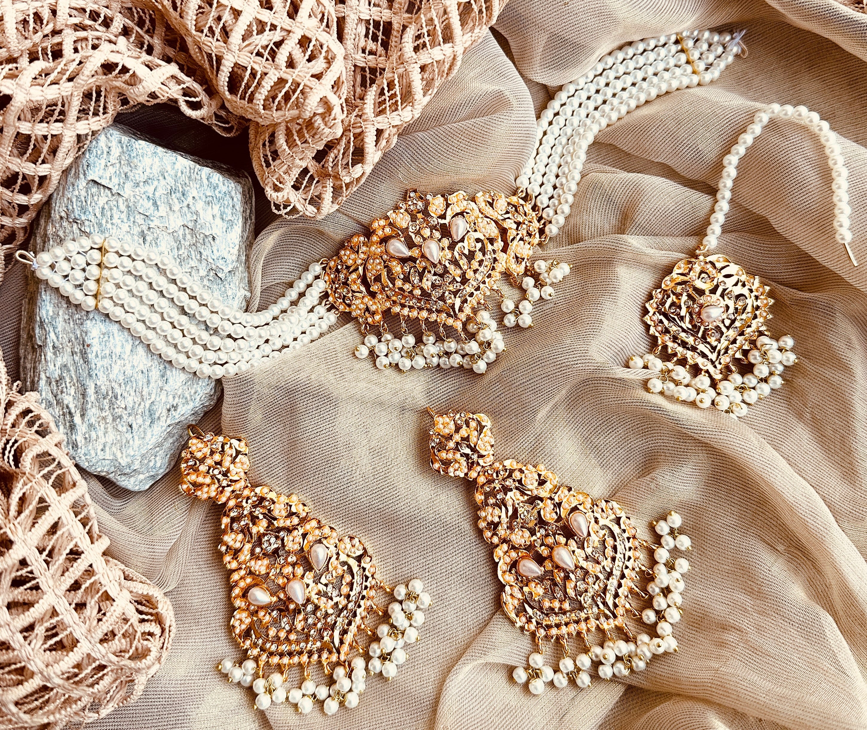 Made For Her-Jahanara Choker Set - LNS1005