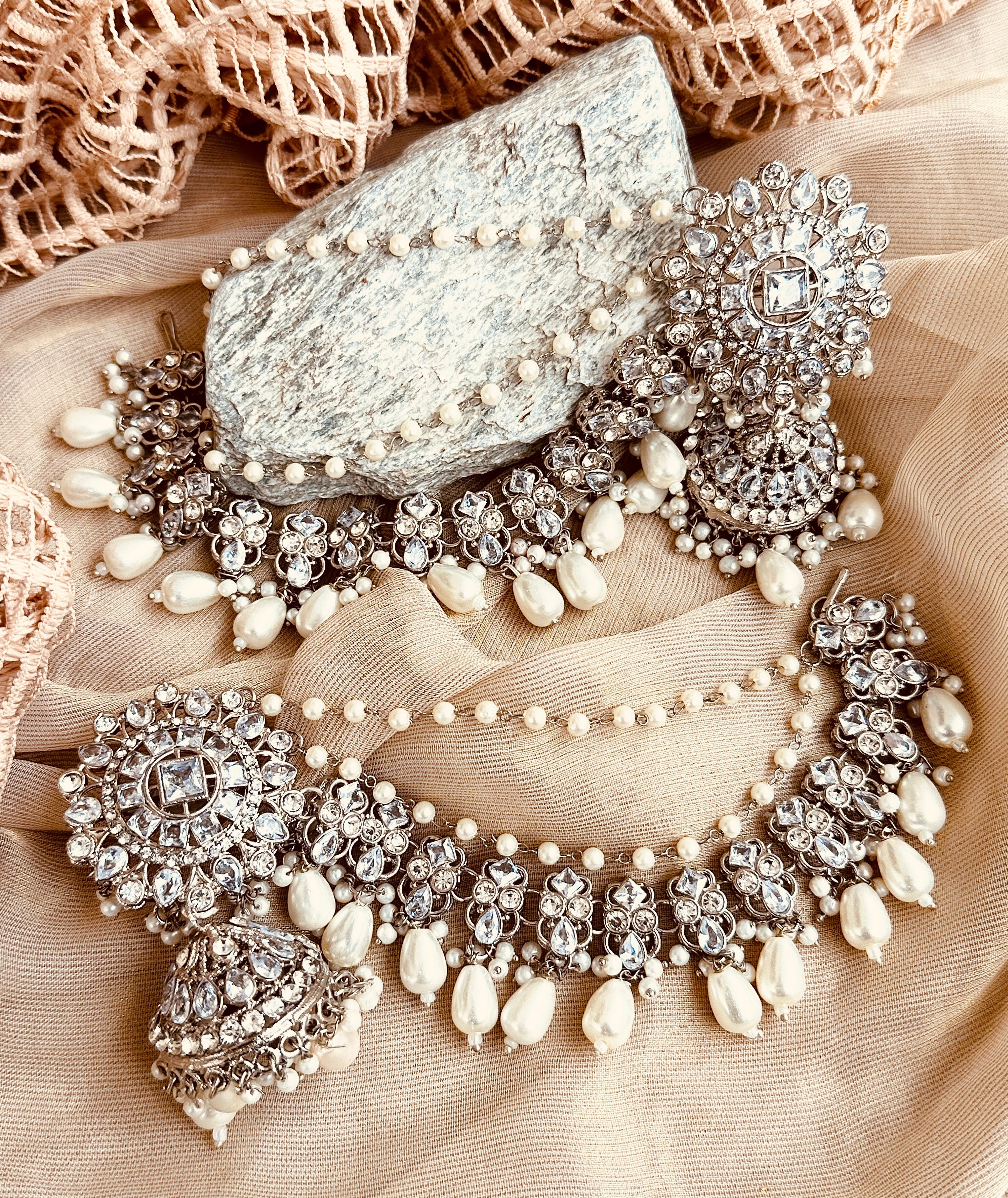 Made For Her-Noor-e-Taj Sahara Jhumki - KIA1090