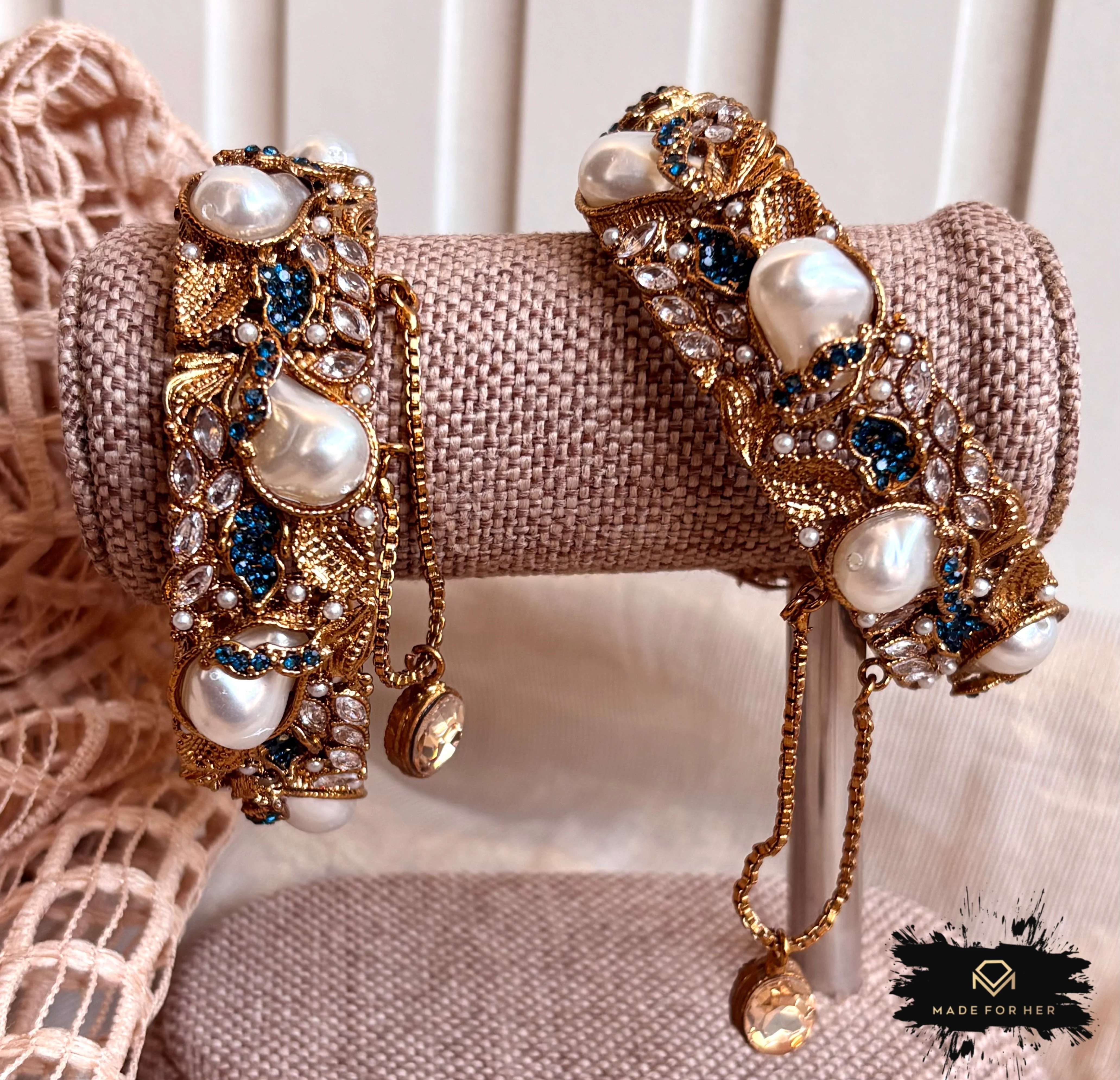 Made For Her-Pearly Clasp Openable Bangles - Openable - KSH1104
