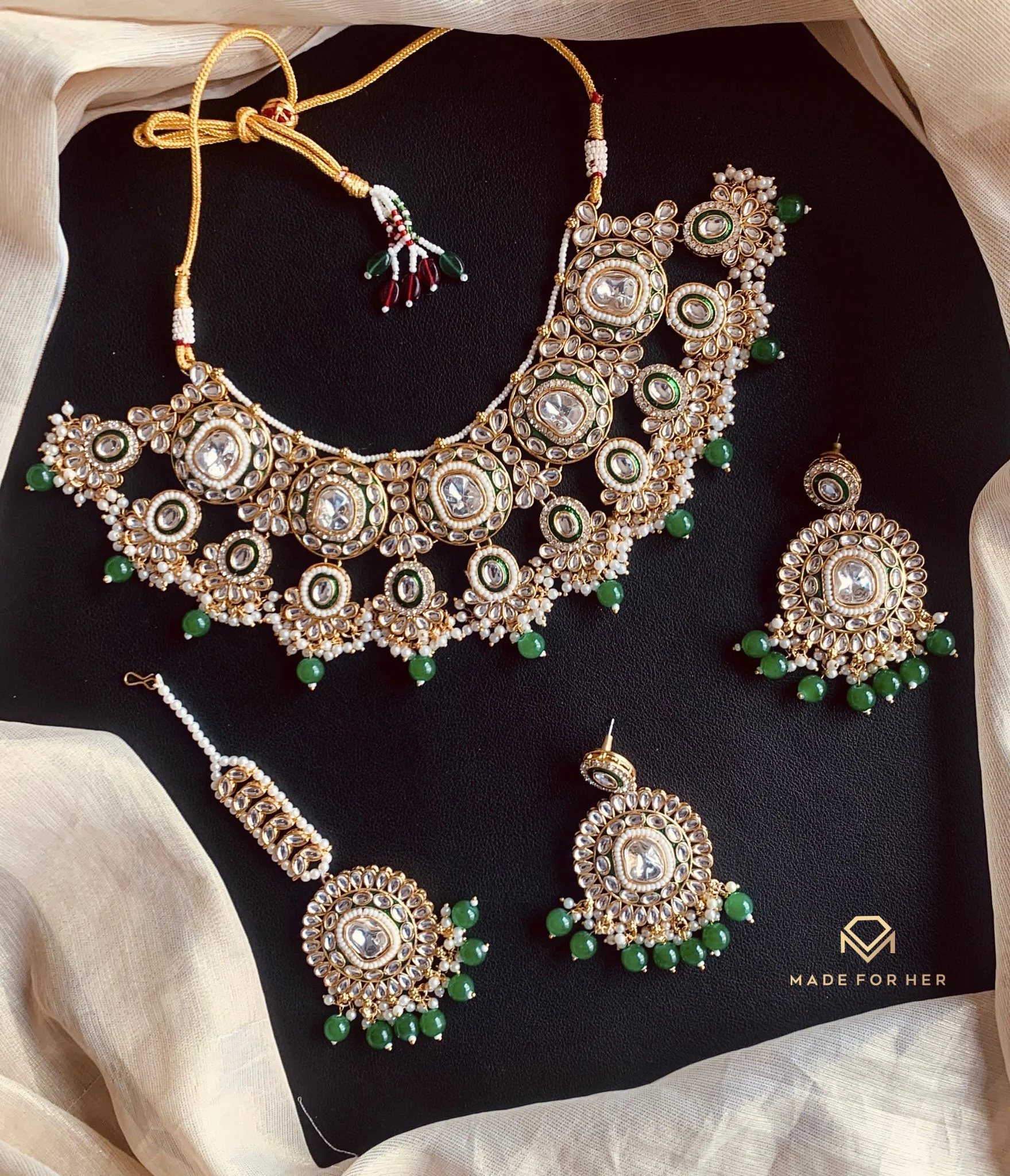 Made For Her-Unique Kundun Necklace Set - KAHD247 - Image 2