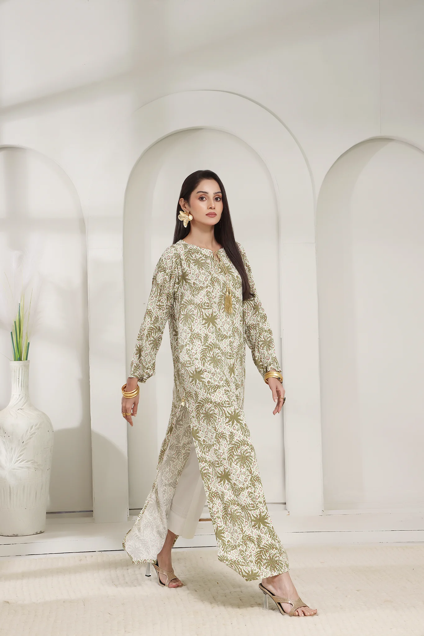 Silk Affair by Madiha Gohar Stitched Summer Suit-Shanghai Leaf Long Shirt - Image 2