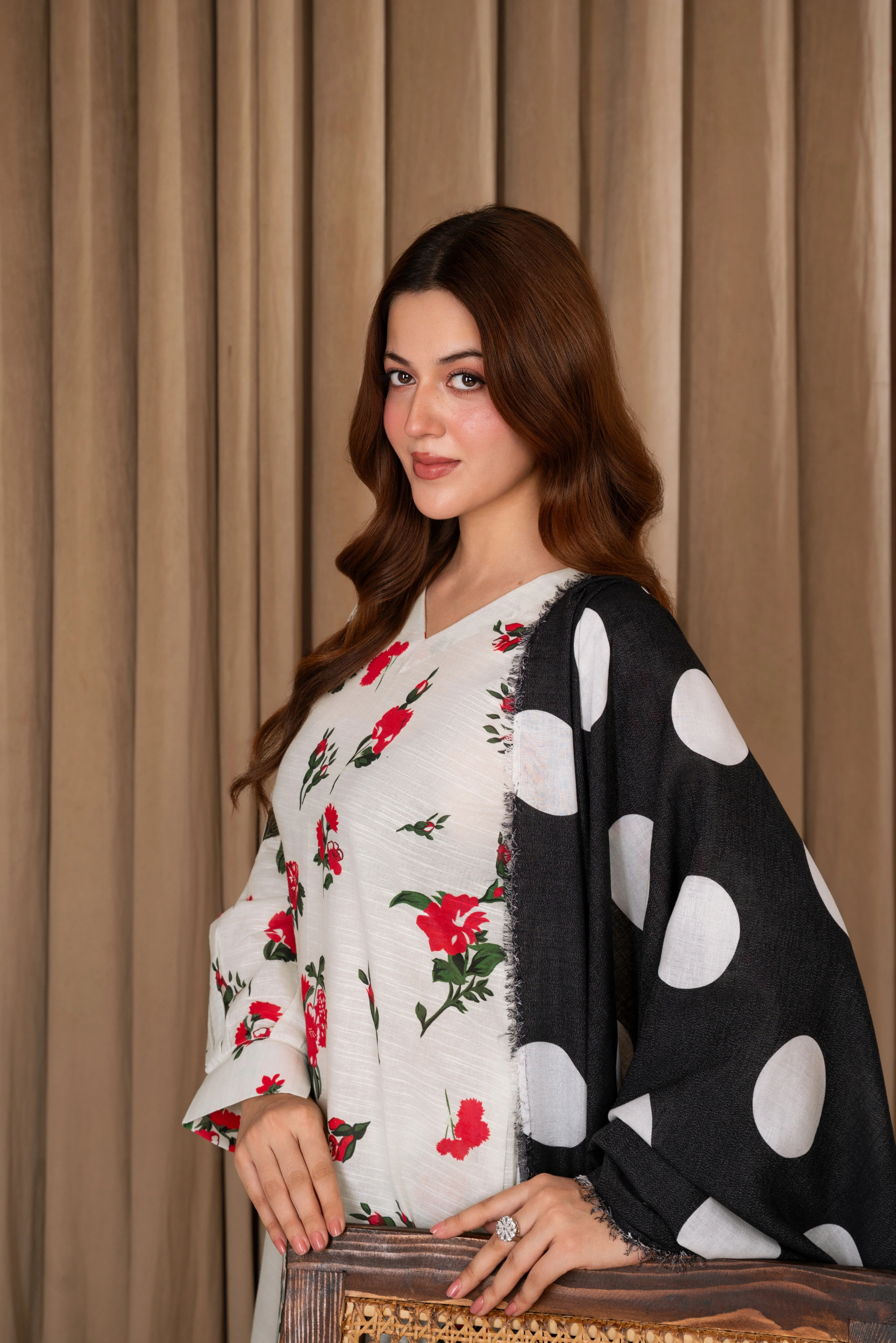 Feathers Unstitched Winter Arrivals Suit-MAELIN-FT598 - Image 5
