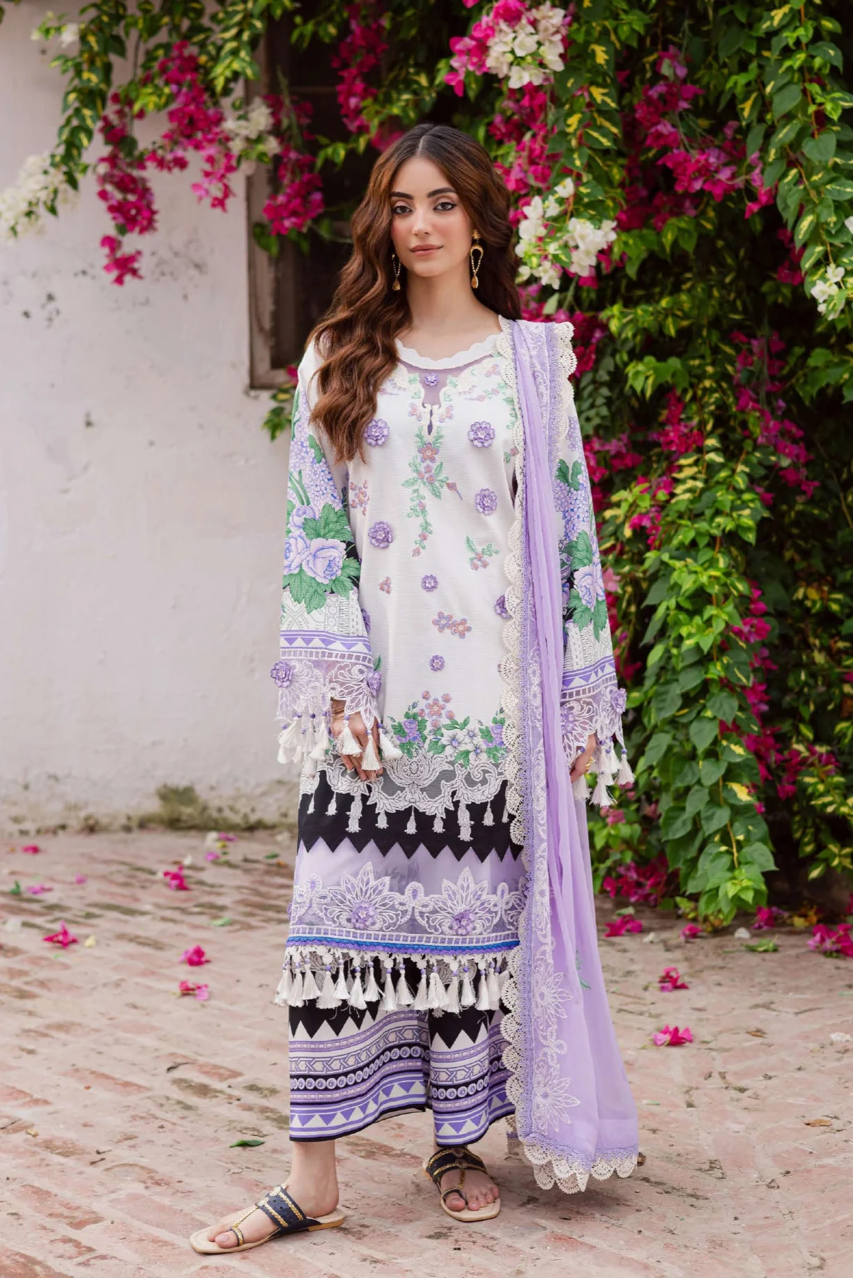 Gulzar By Mahnur Unstitched 3 Piece Winter Suit-G-02