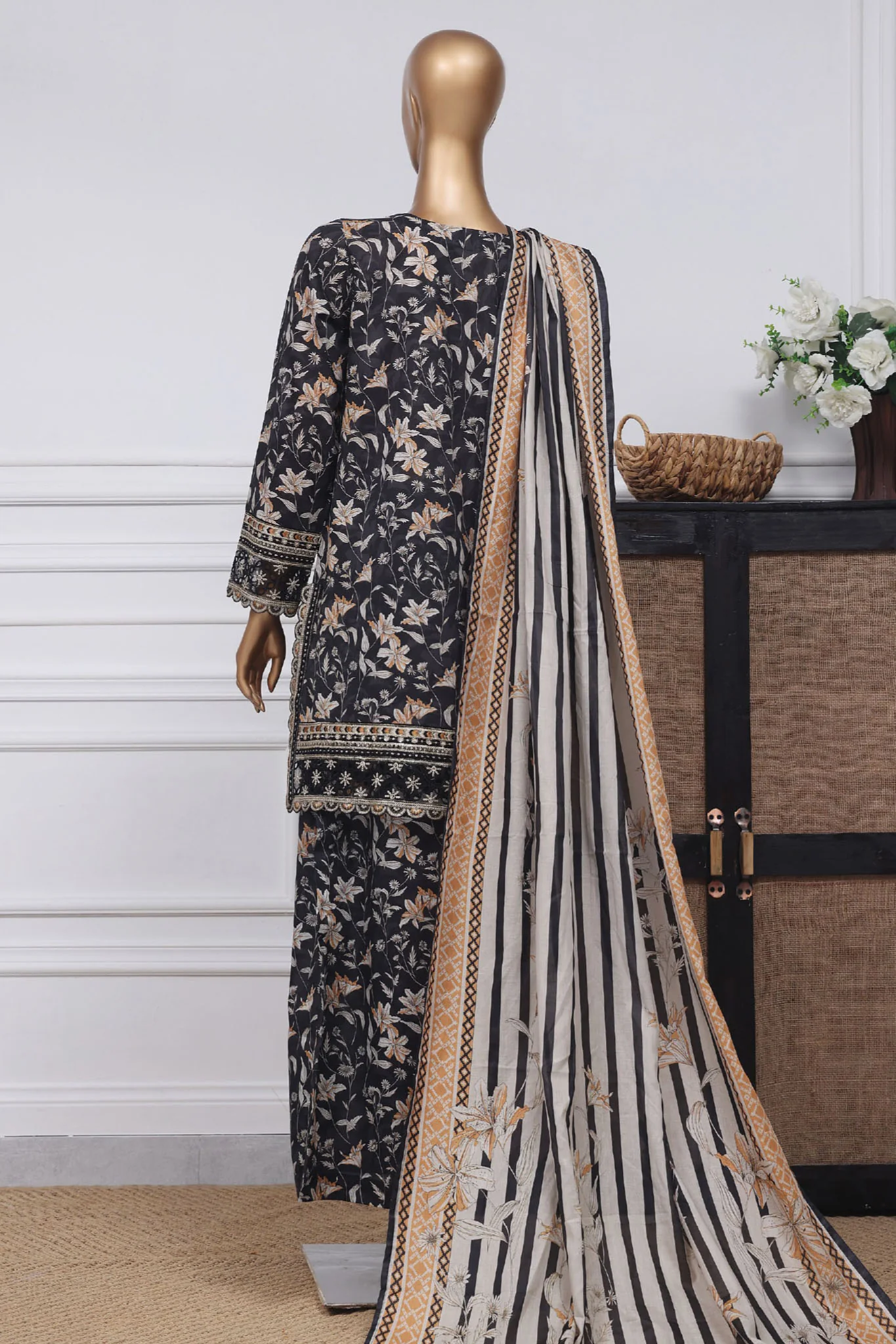 Malika by Sada Bahar Stitched 3 Piece Emb Festive Suit-D-4005-Black - Image 3