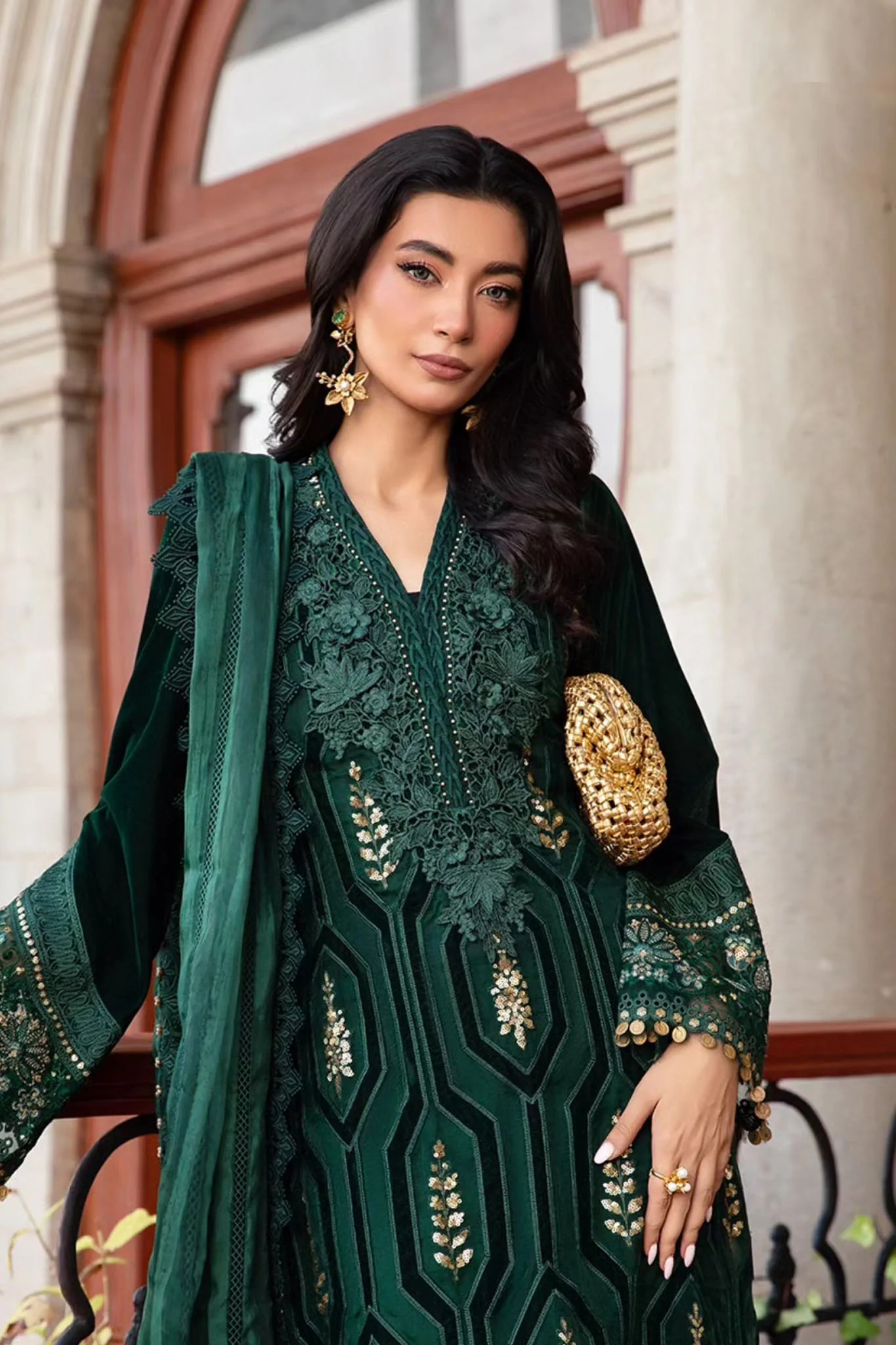 Maria B Unstitched 3 Piece Winter Luxe Suit-LN-1212 - Image 2