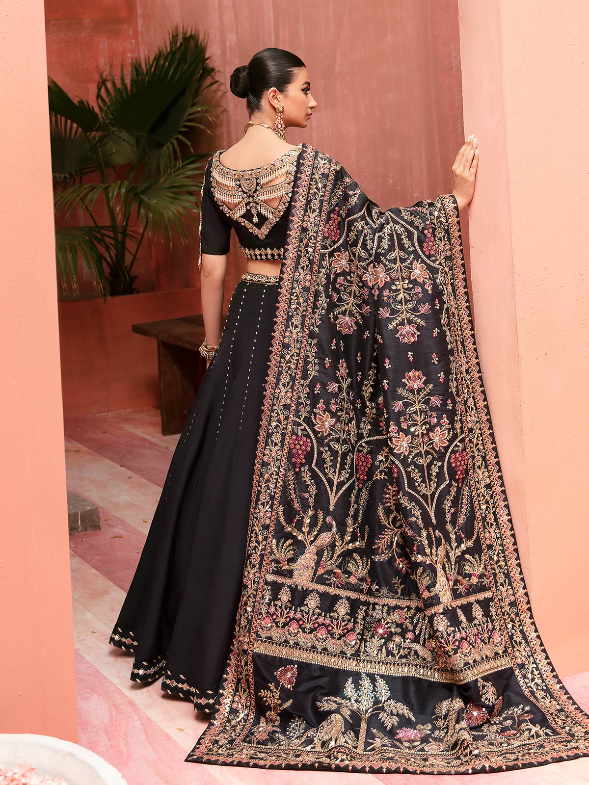 Aarzoo By Gulaal Bridal Shawl-Mayal GL-WS-22V1-32 (Shawl) - Image 2