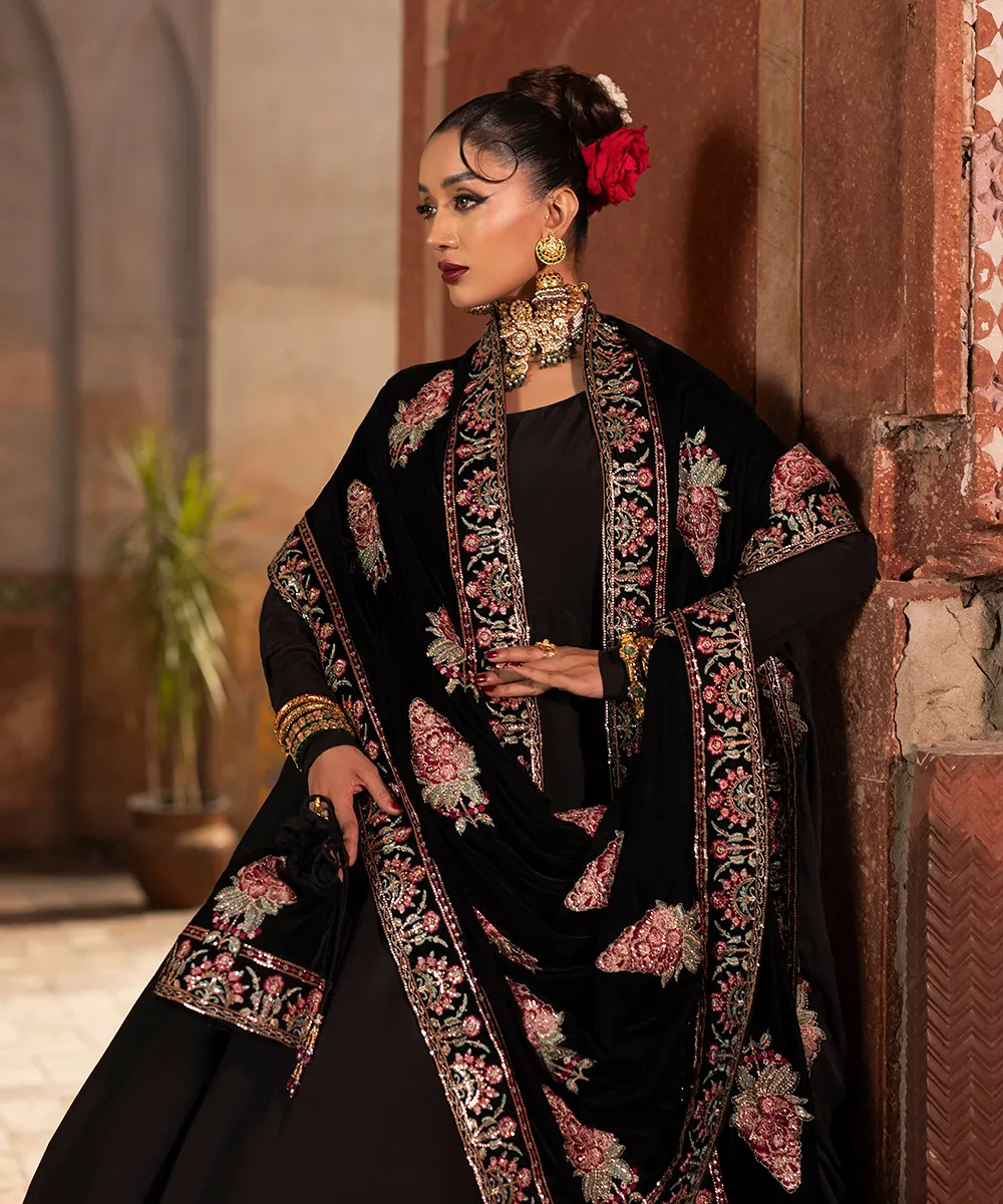 Makhmal By Mazil Stitched 3 Piece Formals Suit-Kala Gulab Pishwas - Image 4