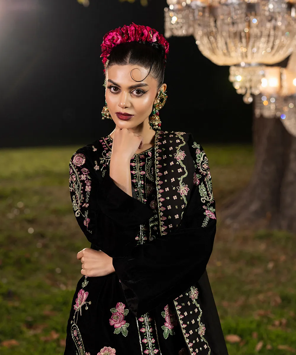 Makhmal By Mazil Stitched 3 Piece Formals Suit-Swabi - Image 6