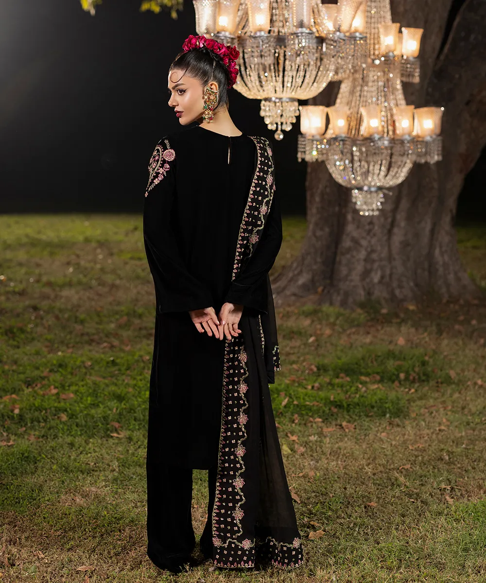 Makhmal By Mazil Stitched 3 Piece Formals Suit-Swabi - Image 9