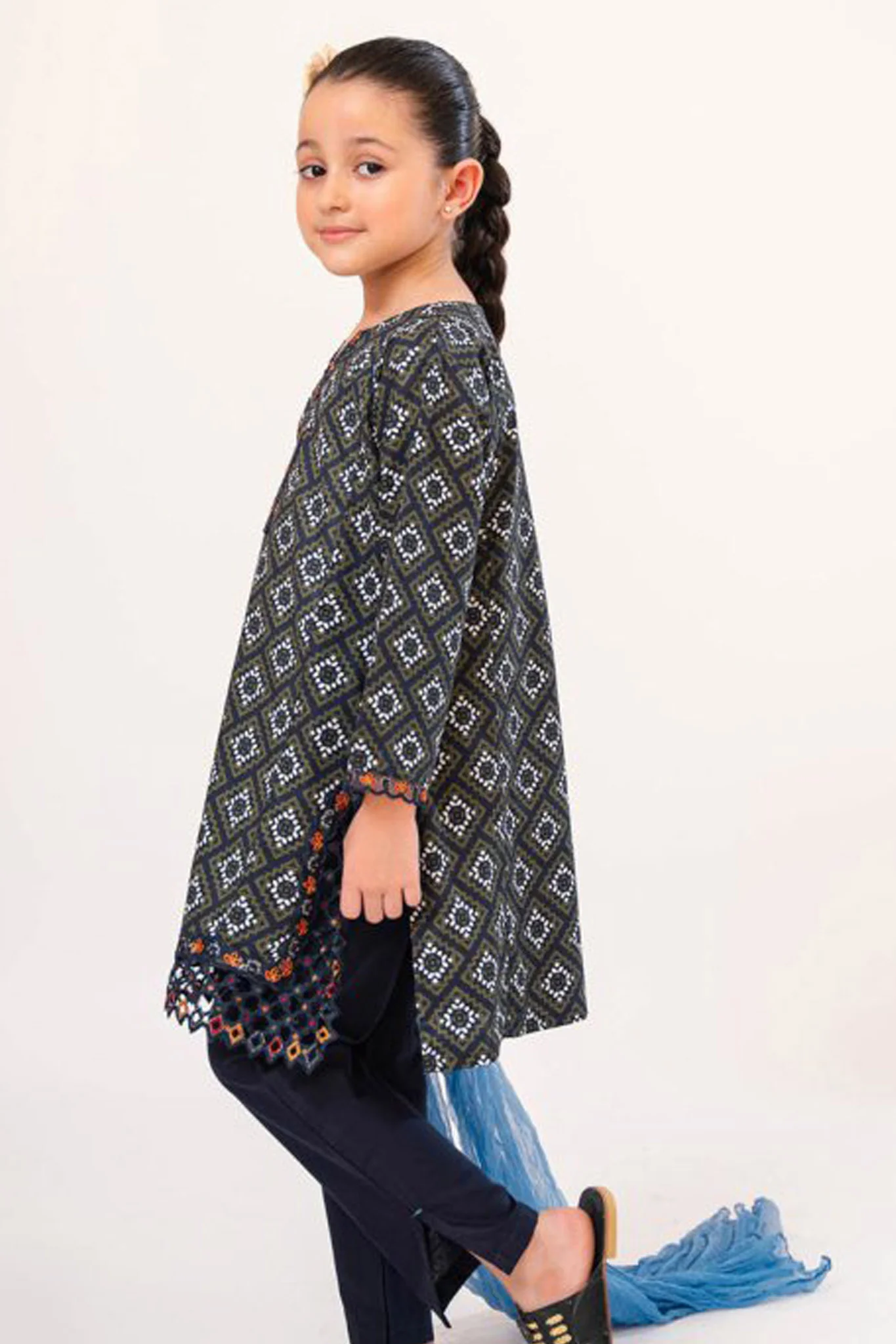 Meenu Neenu Girls By Amna Khadija Stitched 3 Piece Cutwork Emb Lawn Pret Vol-04 Suit-MNGC-02 - Image 2