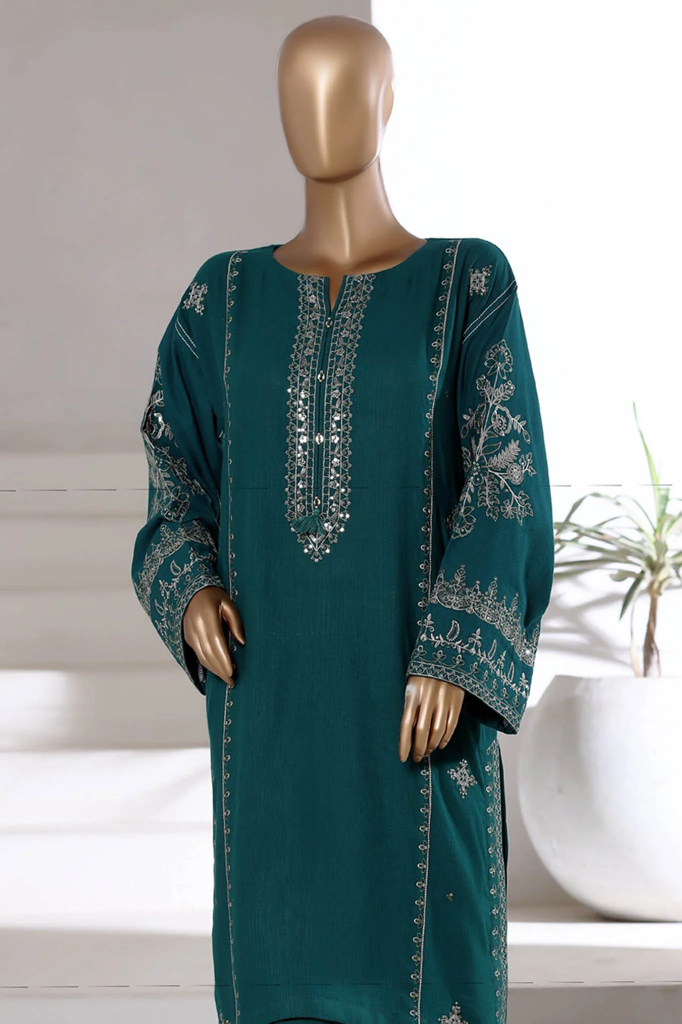 Vybe By Sada Bahar Stitched Co Ords Premium Winter Fabric Suit-MEK-252-Green - Image 2