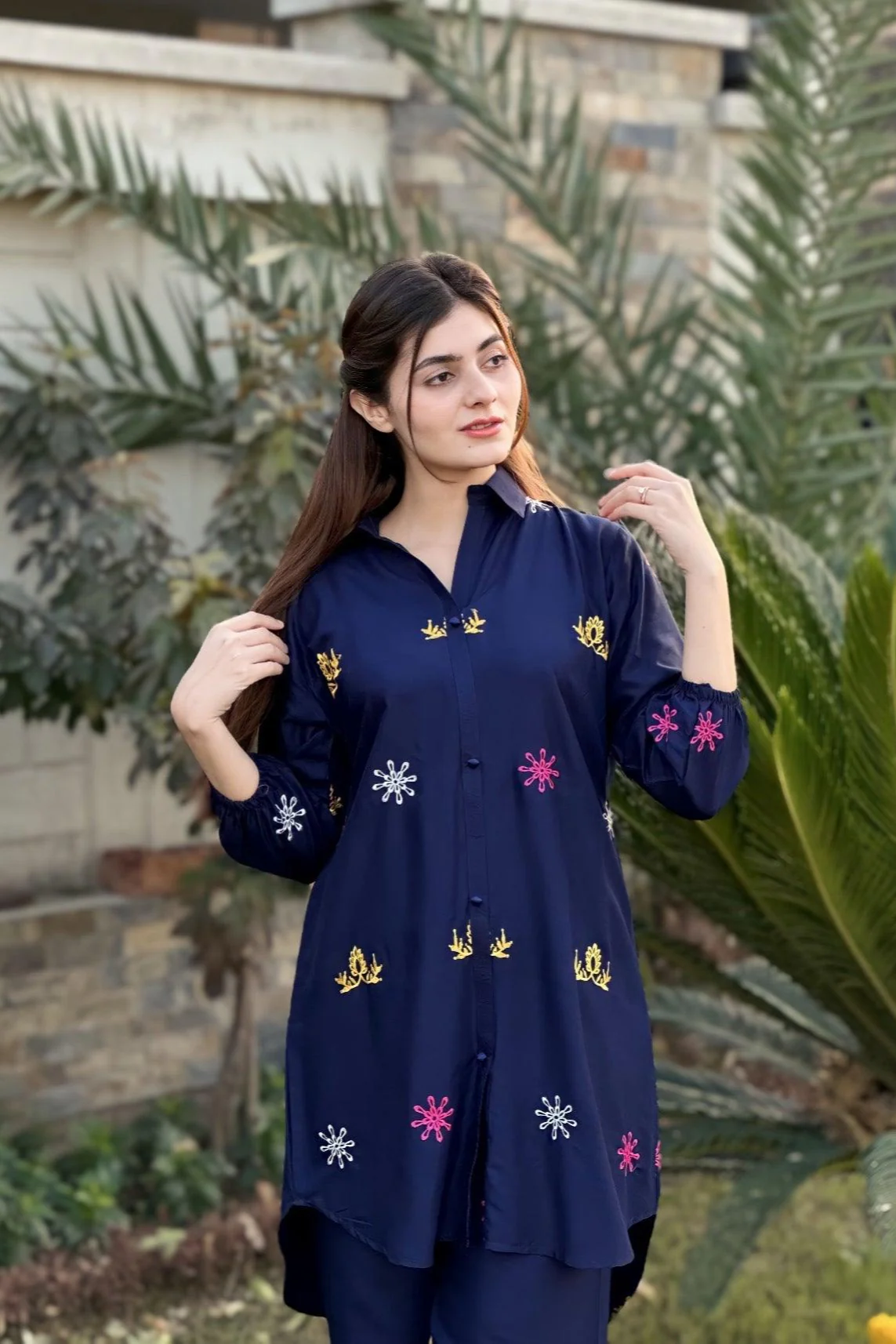 Zaib E Hoor Multi Embroidery 2Pcs Stitched