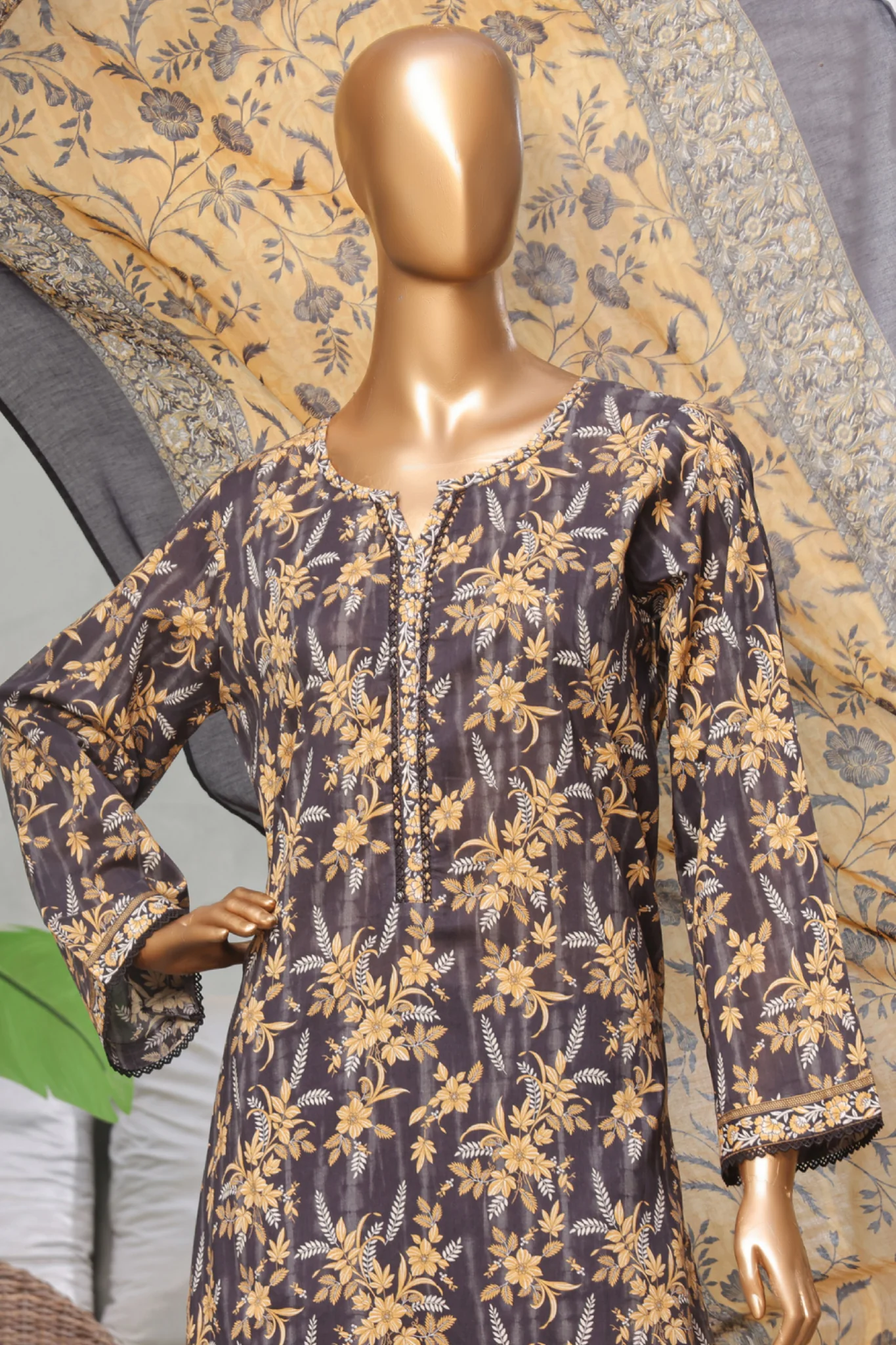 Bin Saeed Stitched 3 Piece Exc Printed Lawn Vol-03 Drop-02 Suit-NSM-2317-Black - Image 2
