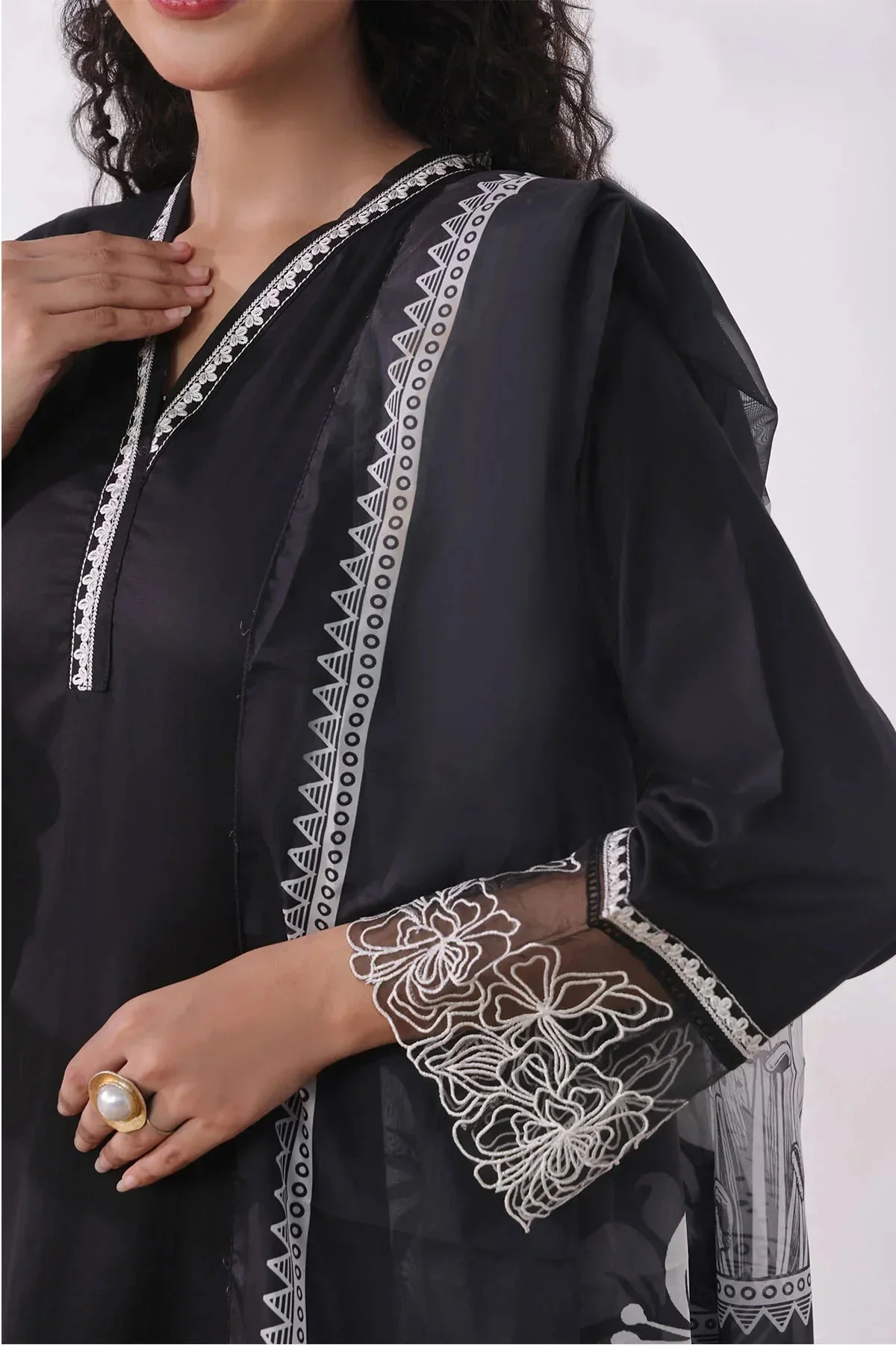Ochre Clothing-Cotton Embroidered Women's 3 Pc Suit-SMRM-03 - Image 2