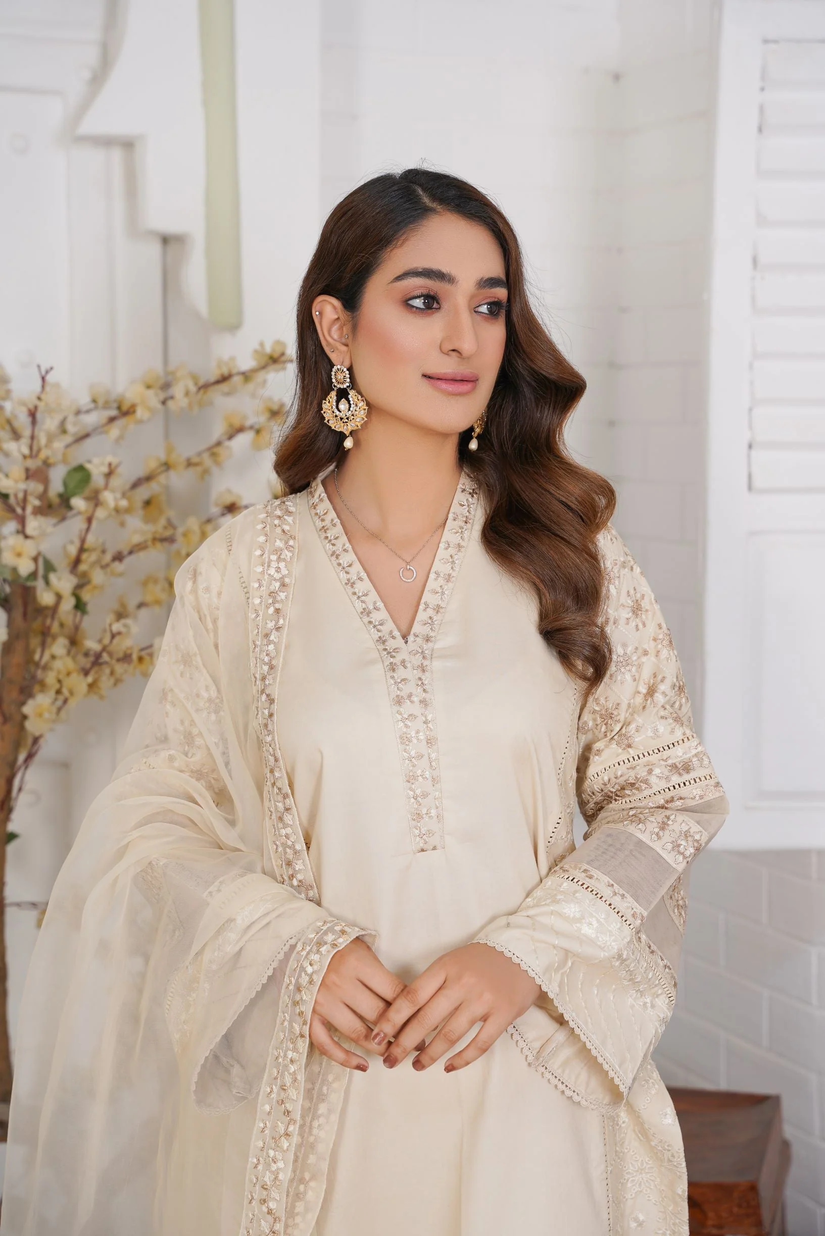 Threads & Weaves 3 PC PRET Luxury Embroidered-02 - Image 5