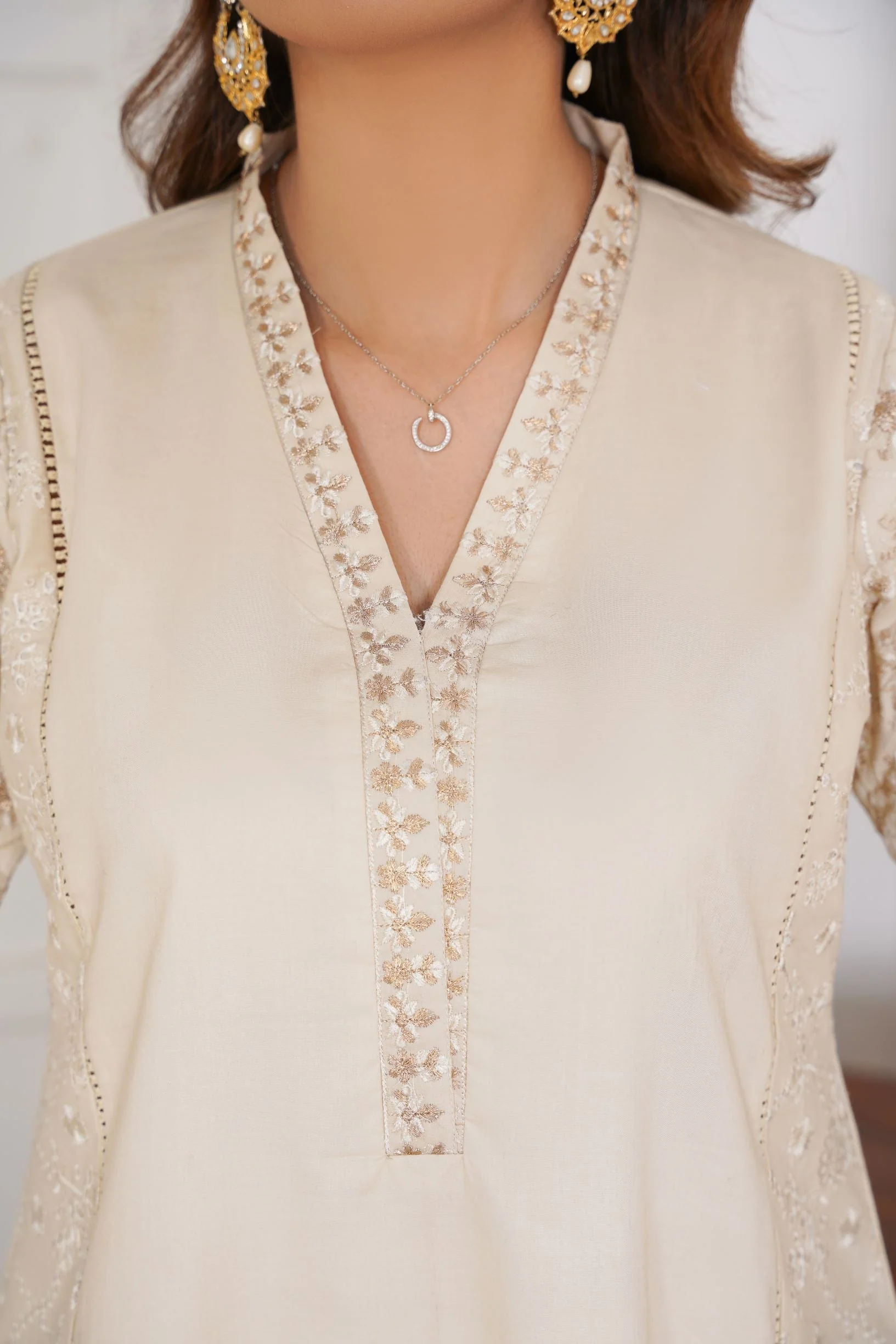 Threads & Weaves 3 PC PRET Luxury Embroidered-02 - Image 7