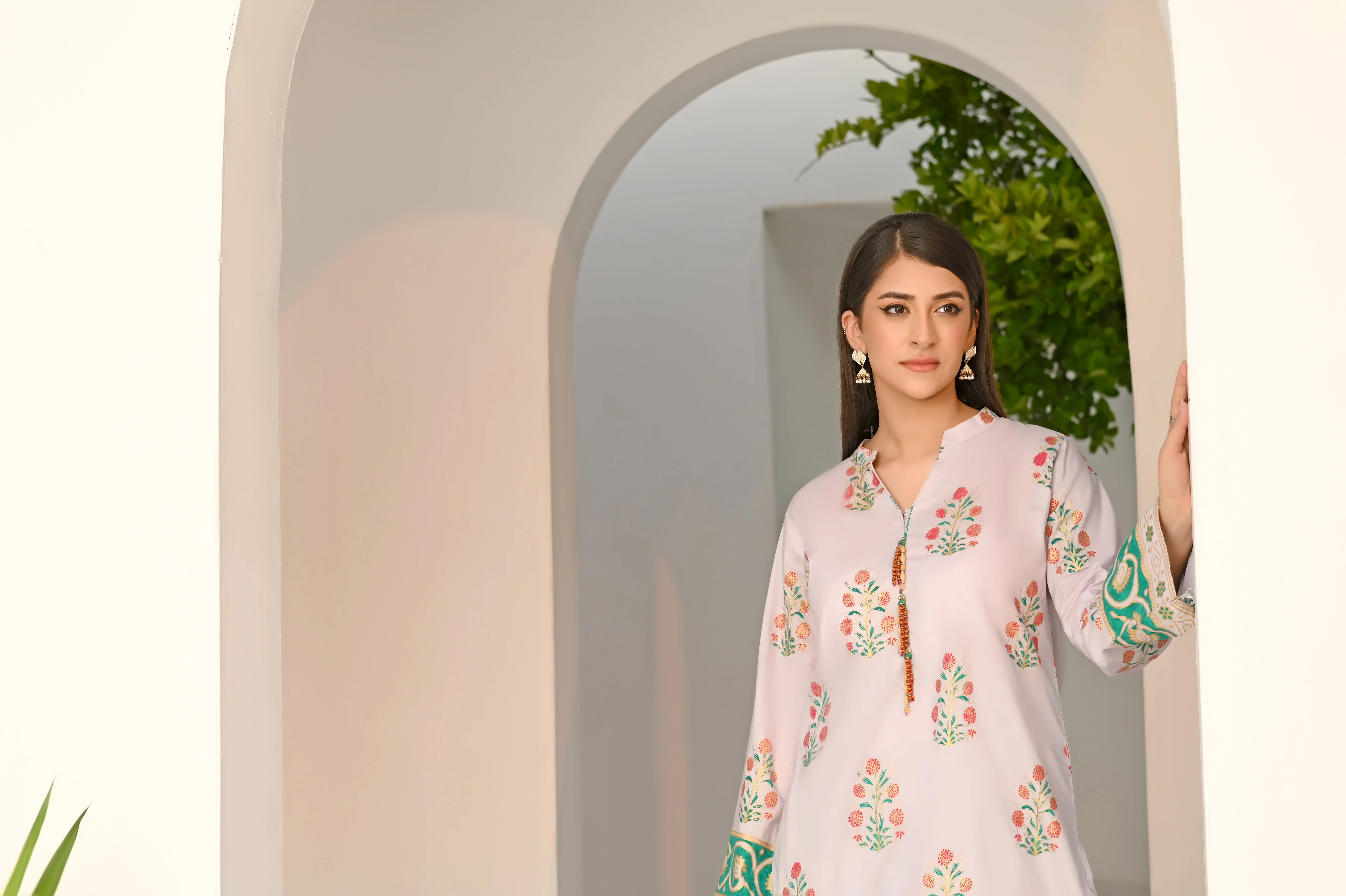 Yaaqot Stitched 2 Piece Lawn Collection-Printed Lawn Stitched 2-pc - Image 3
