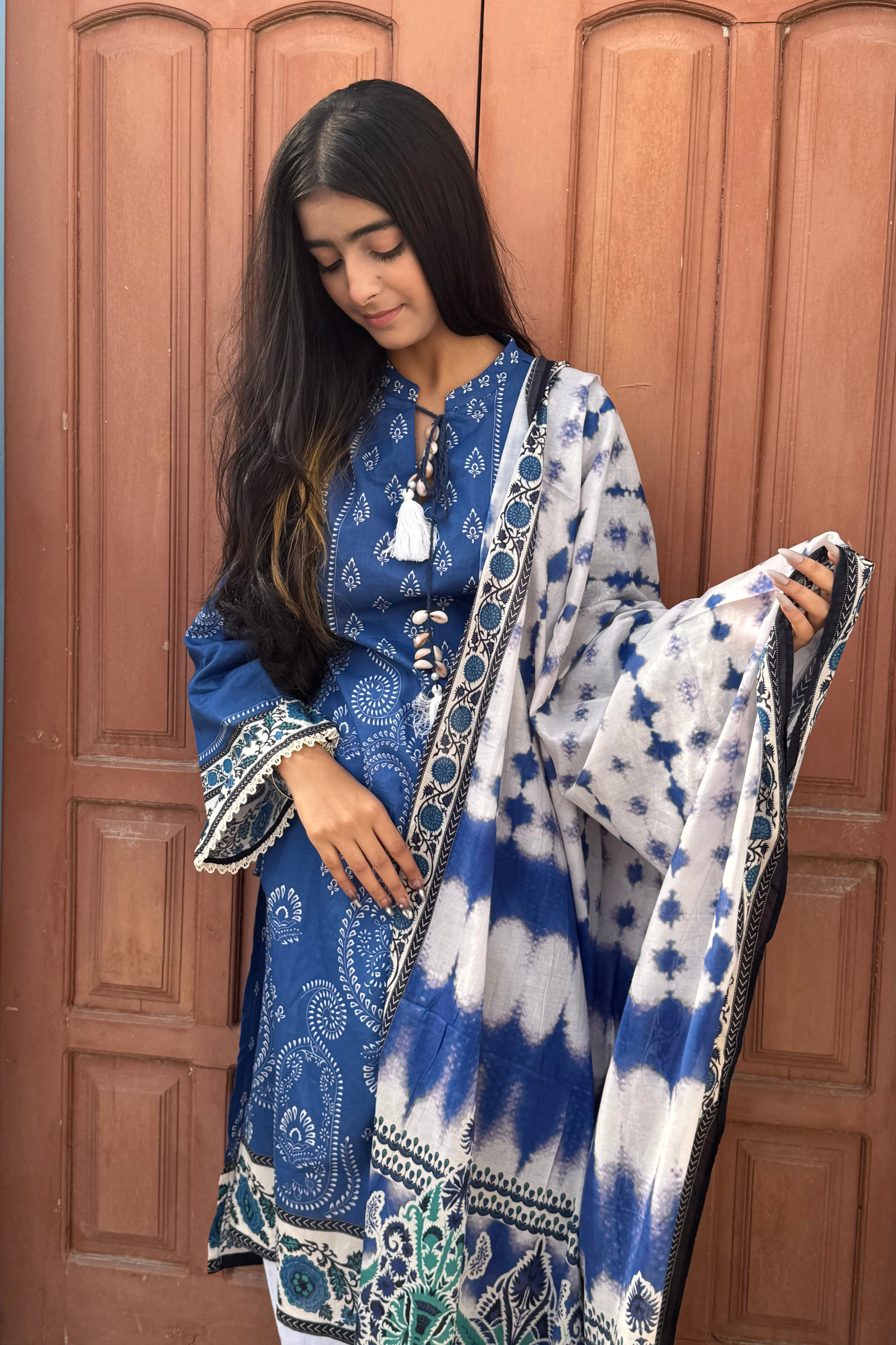 Urban Cut Printed Lawn Stitched 3 Piece Suit - Image 3