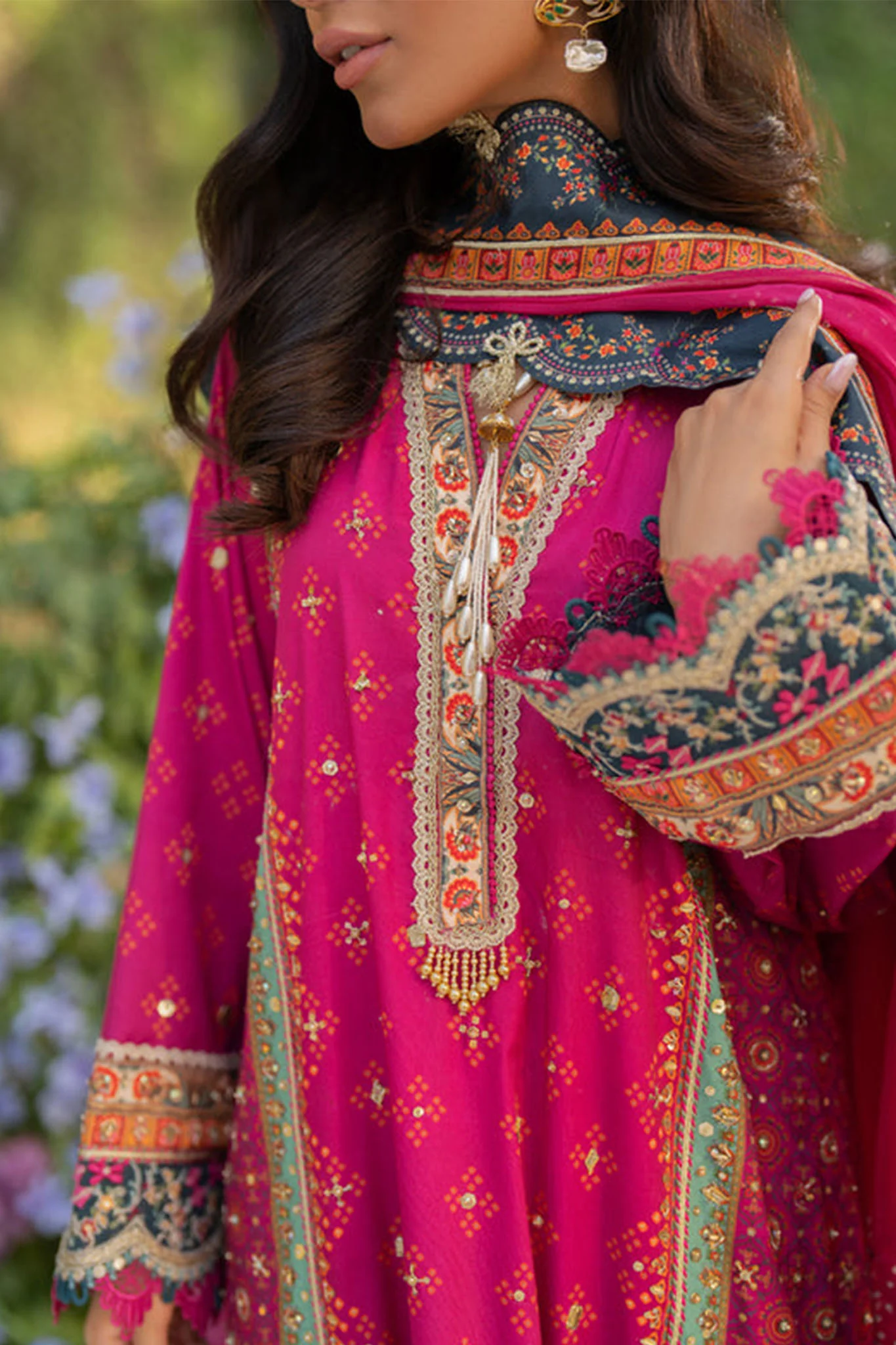 Qalamkar Unstitched 3 Piece Luxe Silk Suit-UA-01-Elia - Image 6