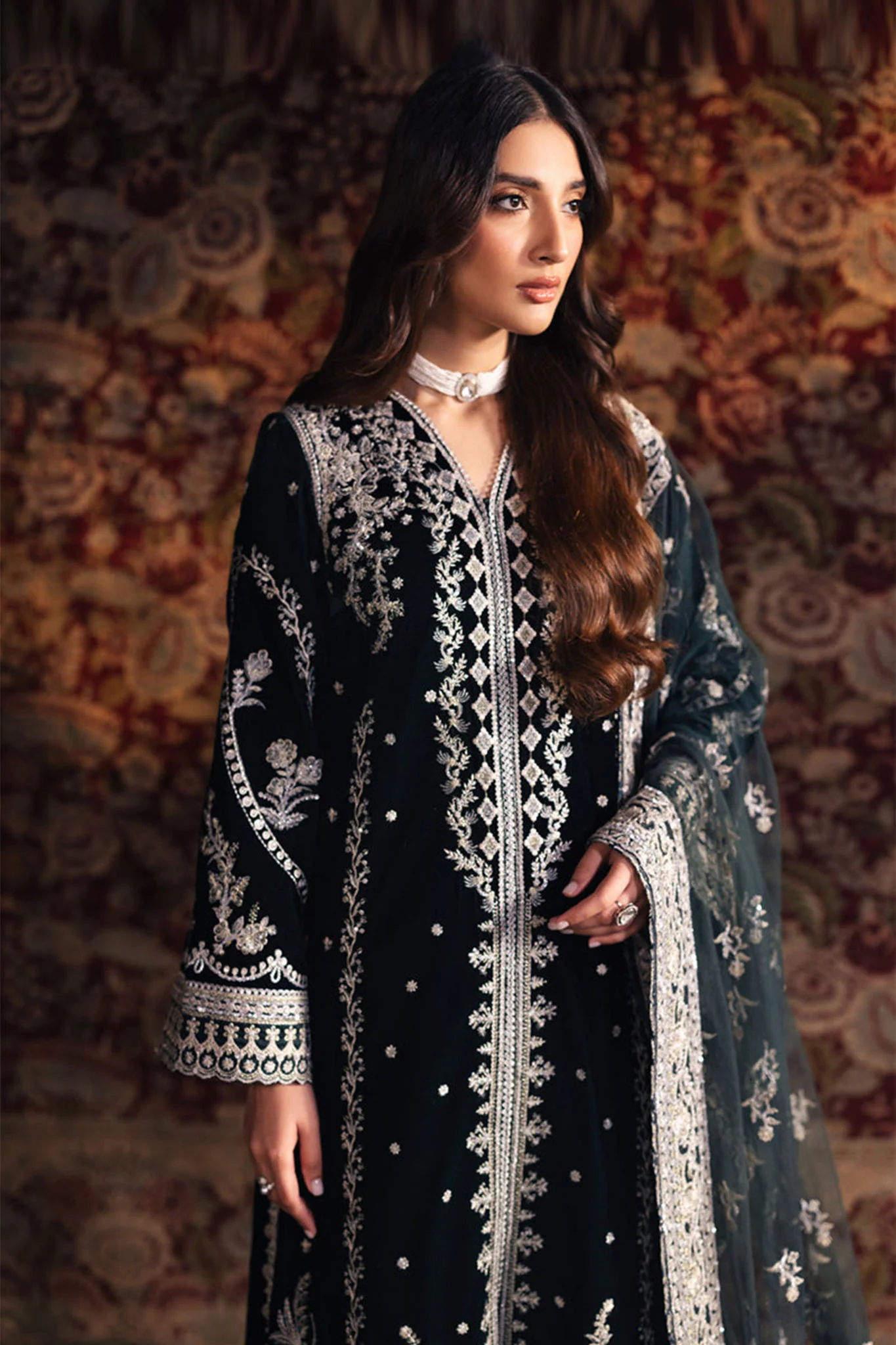 Qalamkar Unstitched 3 Piece Velvet Edit Suit-BK-03-Samira - Image 2