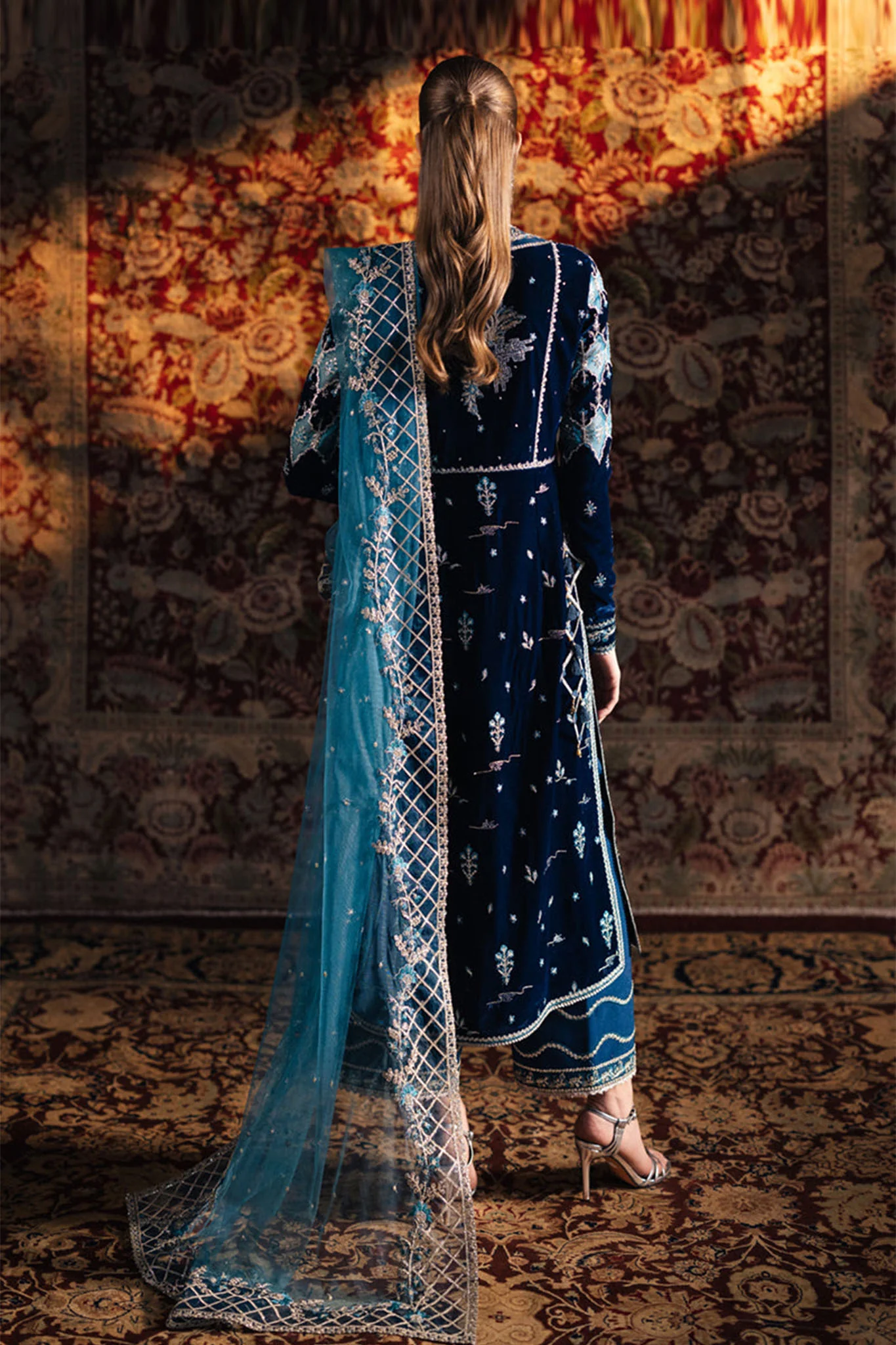 Qalamkar Unstitched 3 Piece Velvet Edit Suit-BK-07-Liyana - Image 4