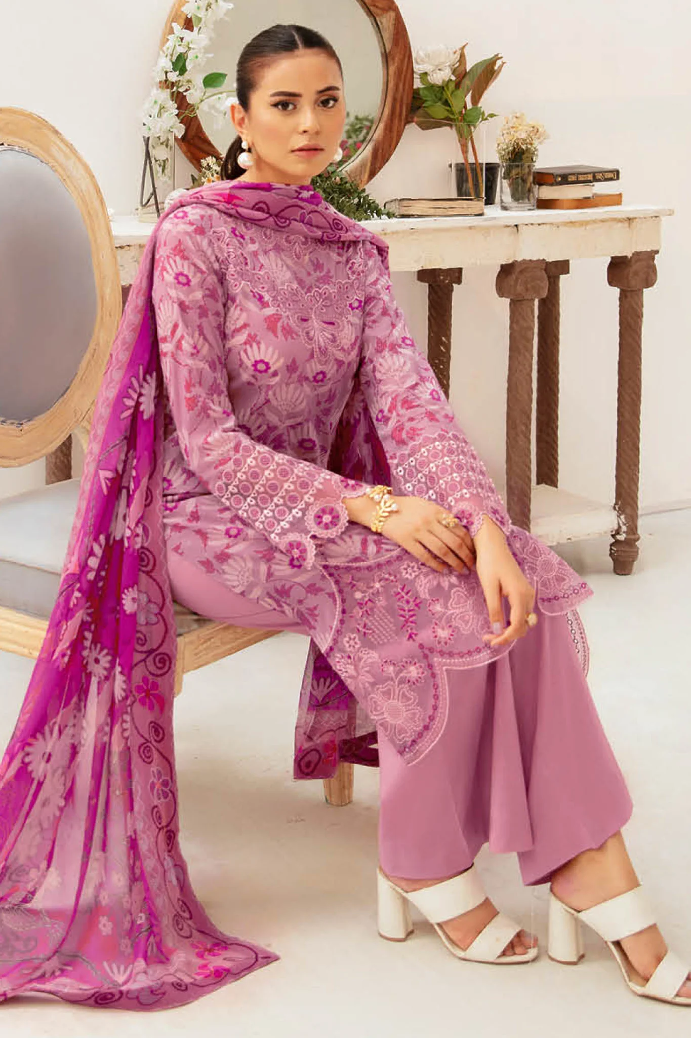 Rangrez By Ramsha Unstitched 3 Piece Luxury Lawn Vol-07 Collection-N-706 - Image 4
