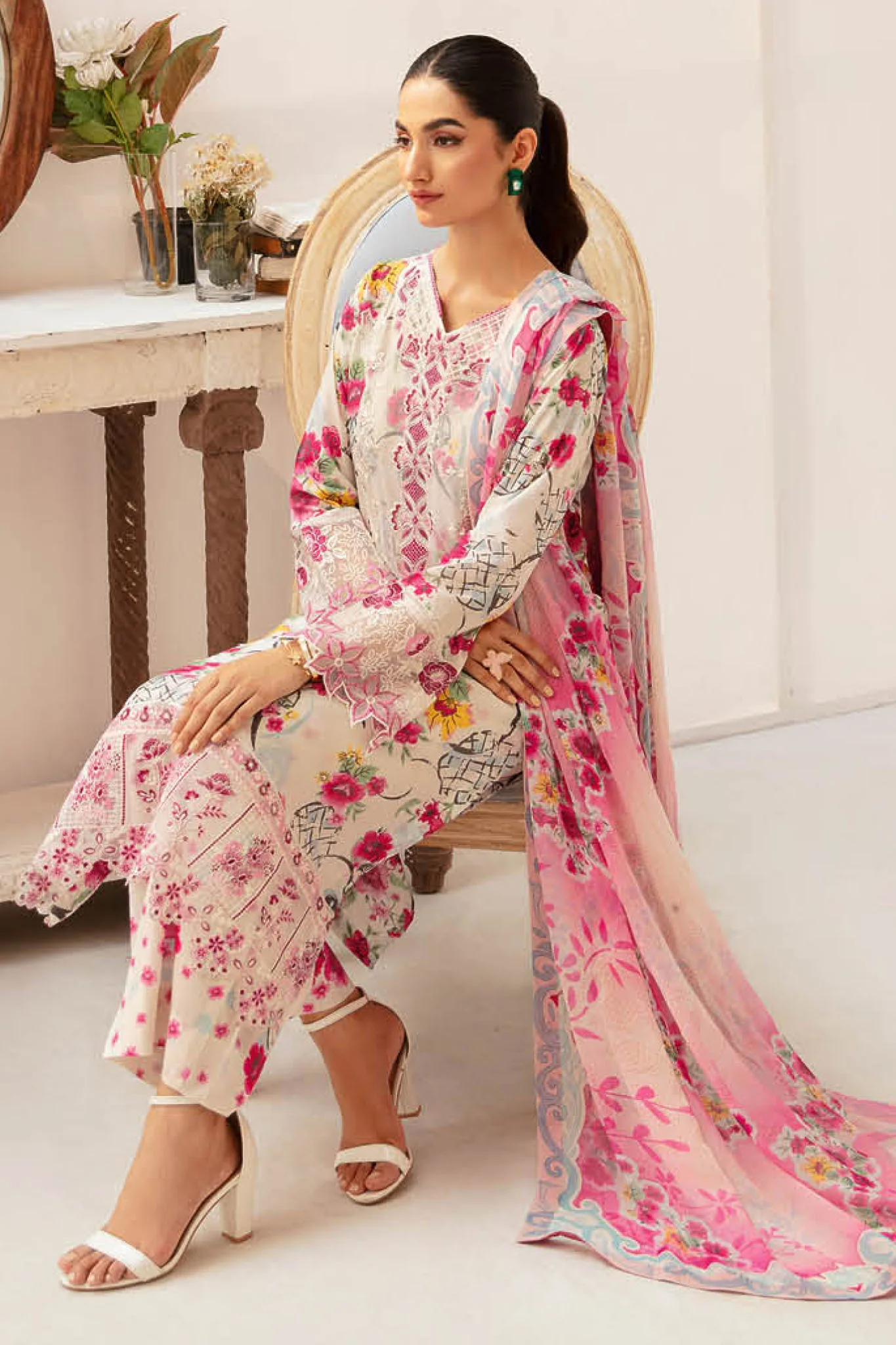 Rangrez By Ramsha Unstitched 3 Piece Luxury Lawn Vol-07 Collection-N-707 - Image 4