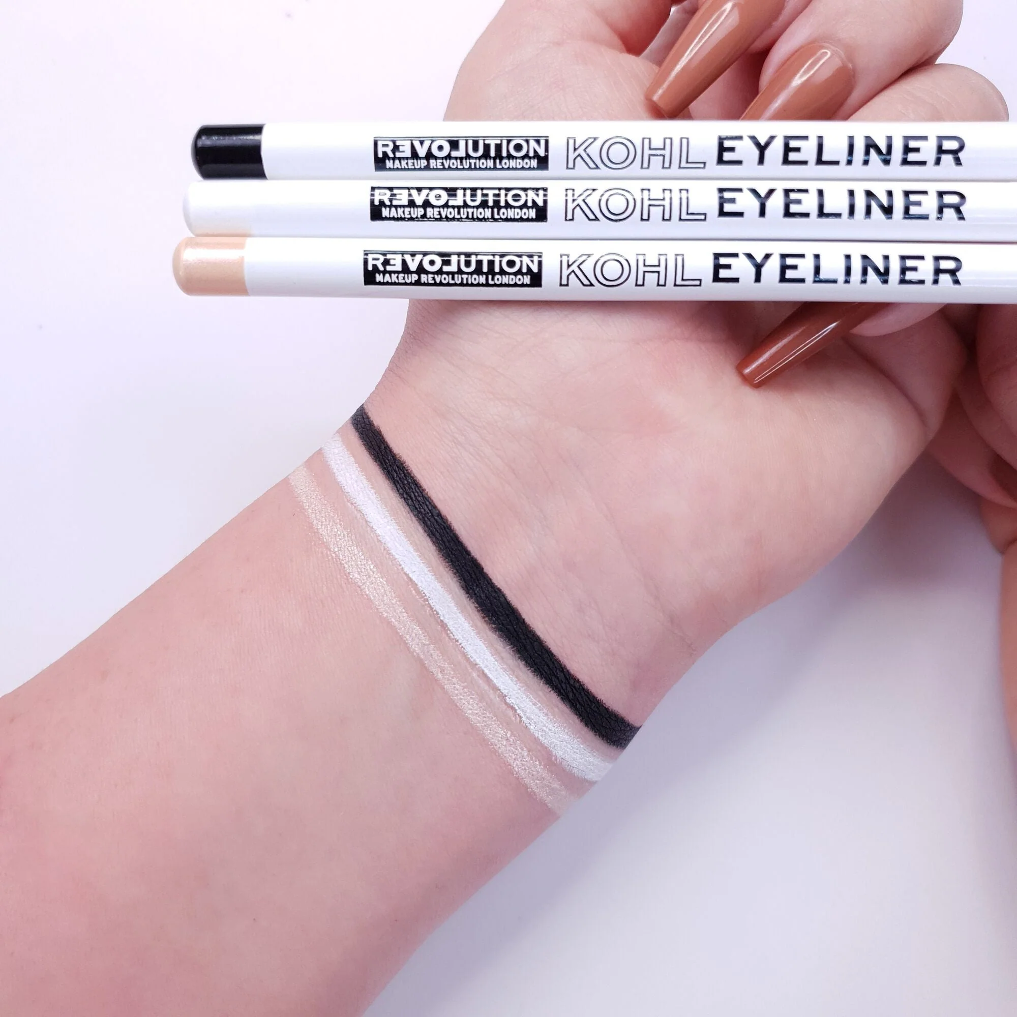 Relove By Revolution Kohl Eyeliner Black - Image 4
