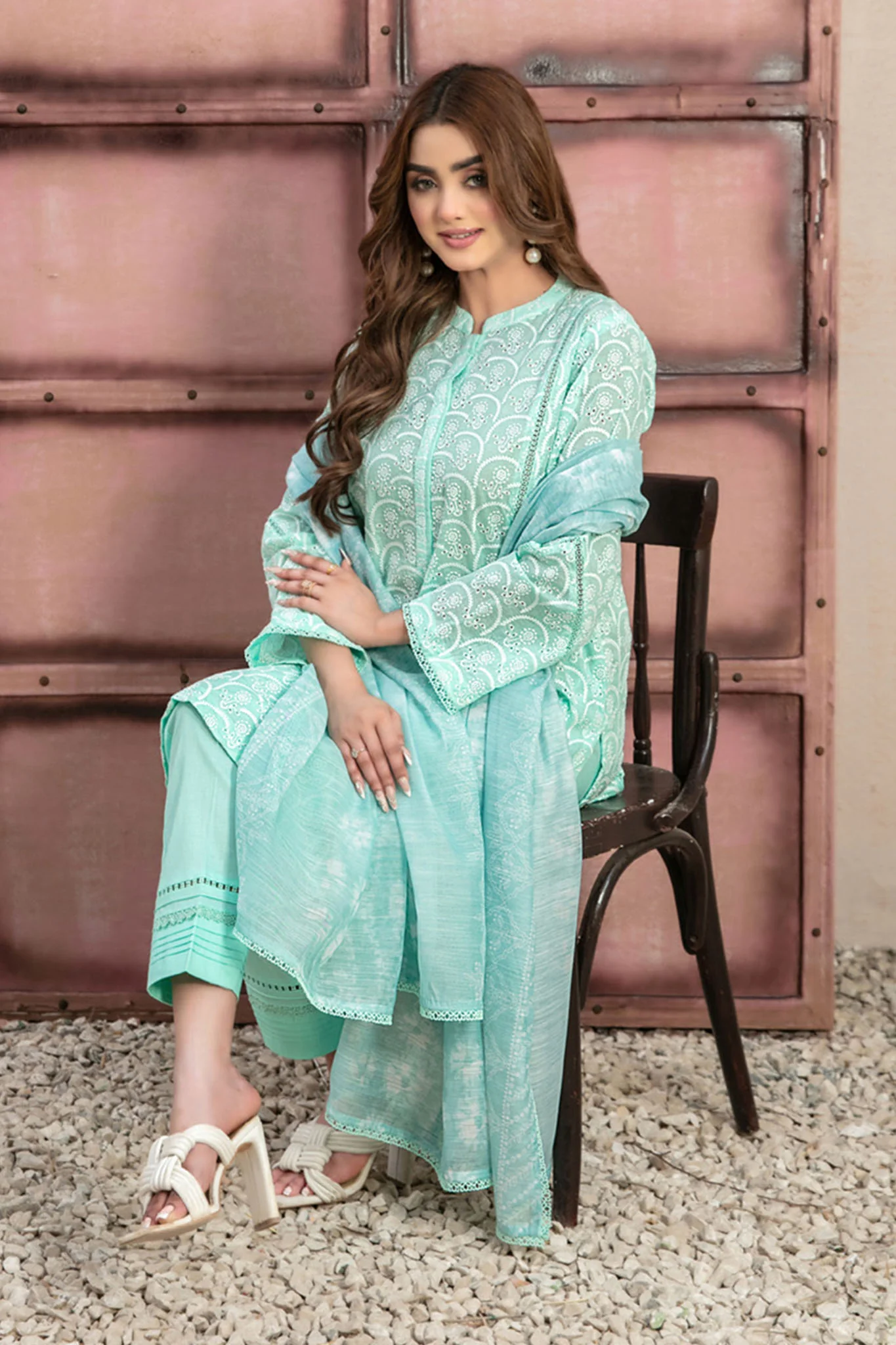 RIfna By Tawakkal Stitched 3 Piece Emb Lawn Collection-D-2913 - Image 3