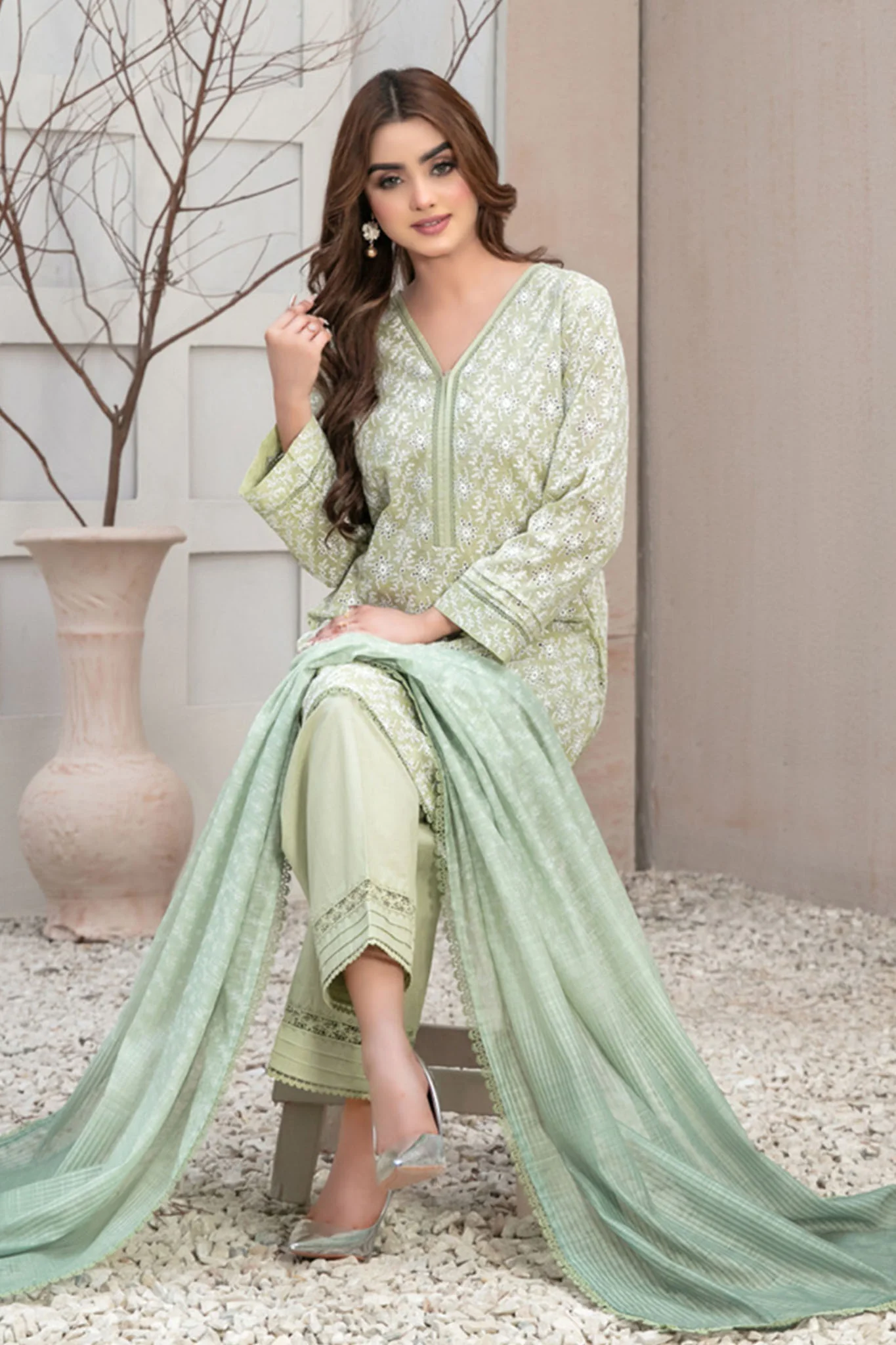 RIfna  By Tawakkal Stitched 3 Piece Emb Lawn Collection-D-2916 - Image 3