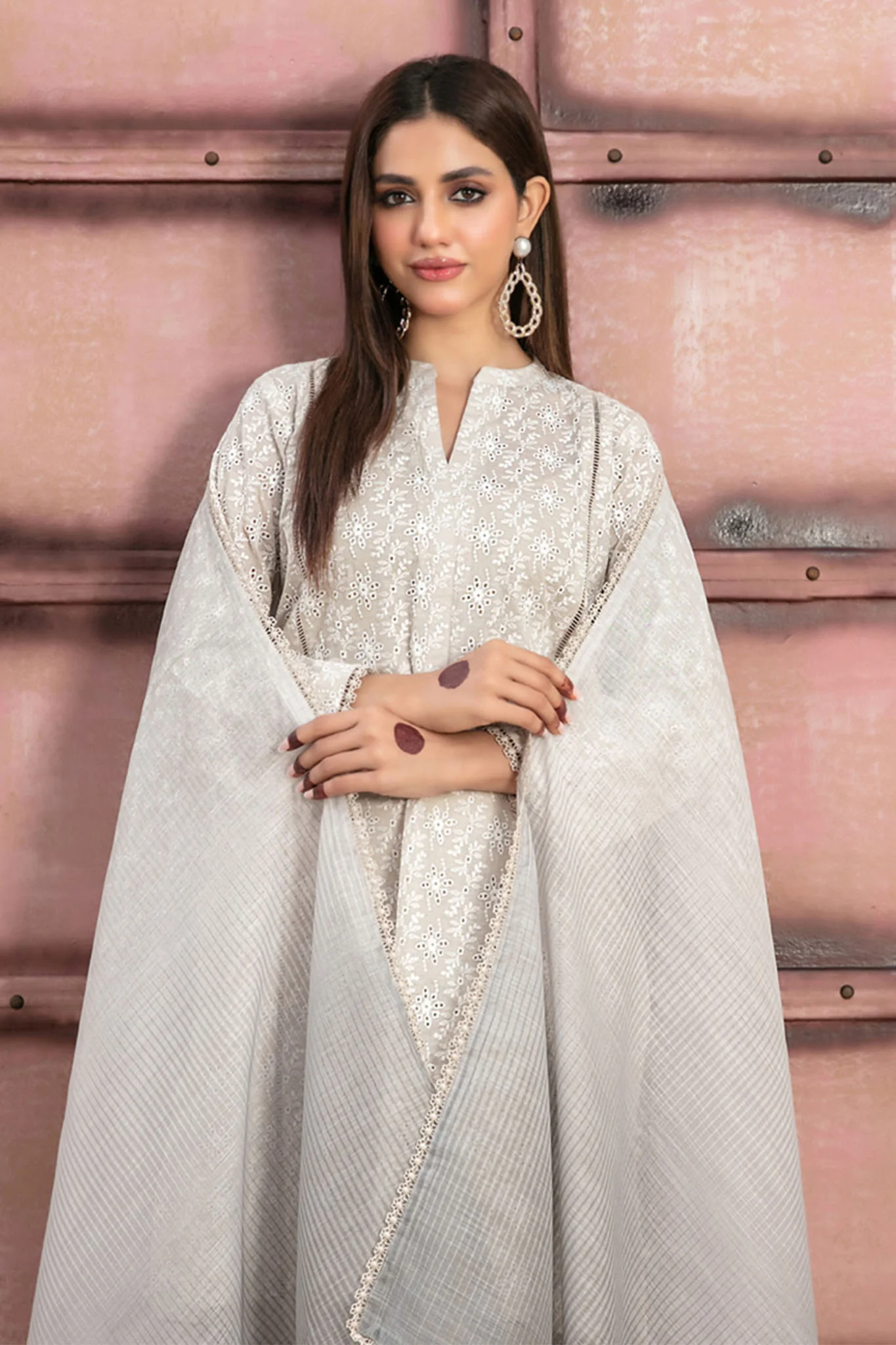 RIfna  By Tawakkal Stitched 3 Piece Emb Lawn Collection-D-2917 - Image 4