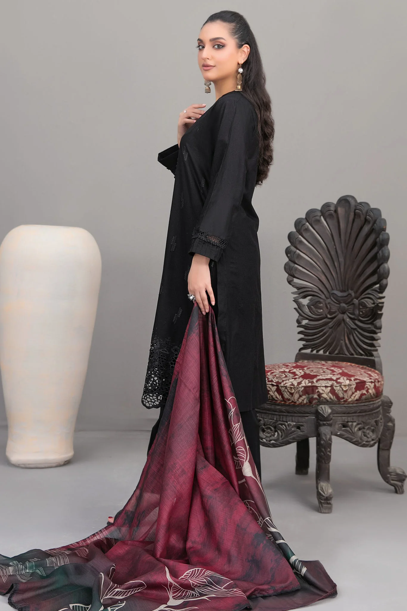 Rinesa By Tawakkal Stitched 3 Piece Emb Schiffli Lawn Suit-D-1901-Black - Image 3
