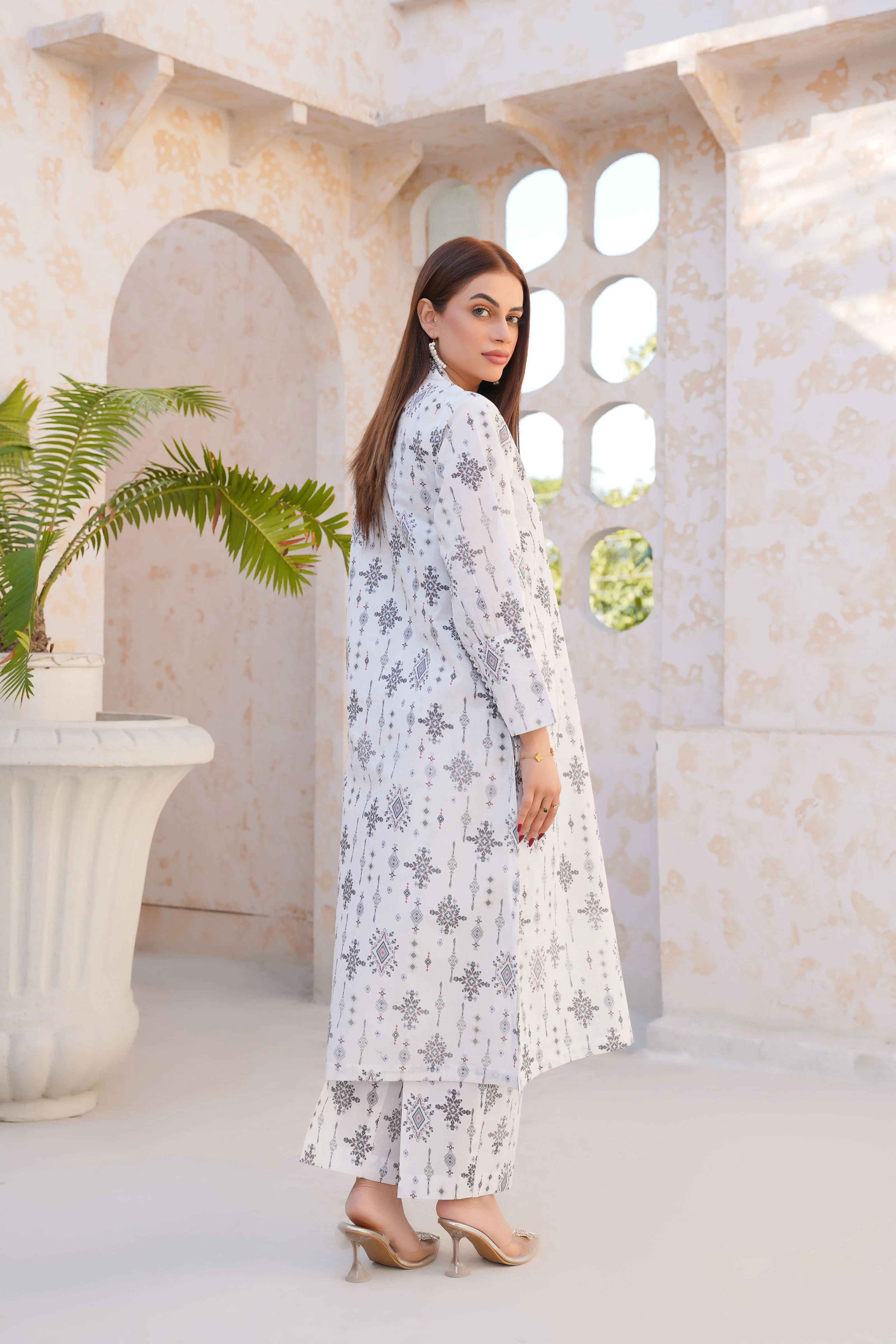 Threads & Weaves Stitched 2 Piece Lawn Suit-White Elegance-RTWL25107 - Image 4