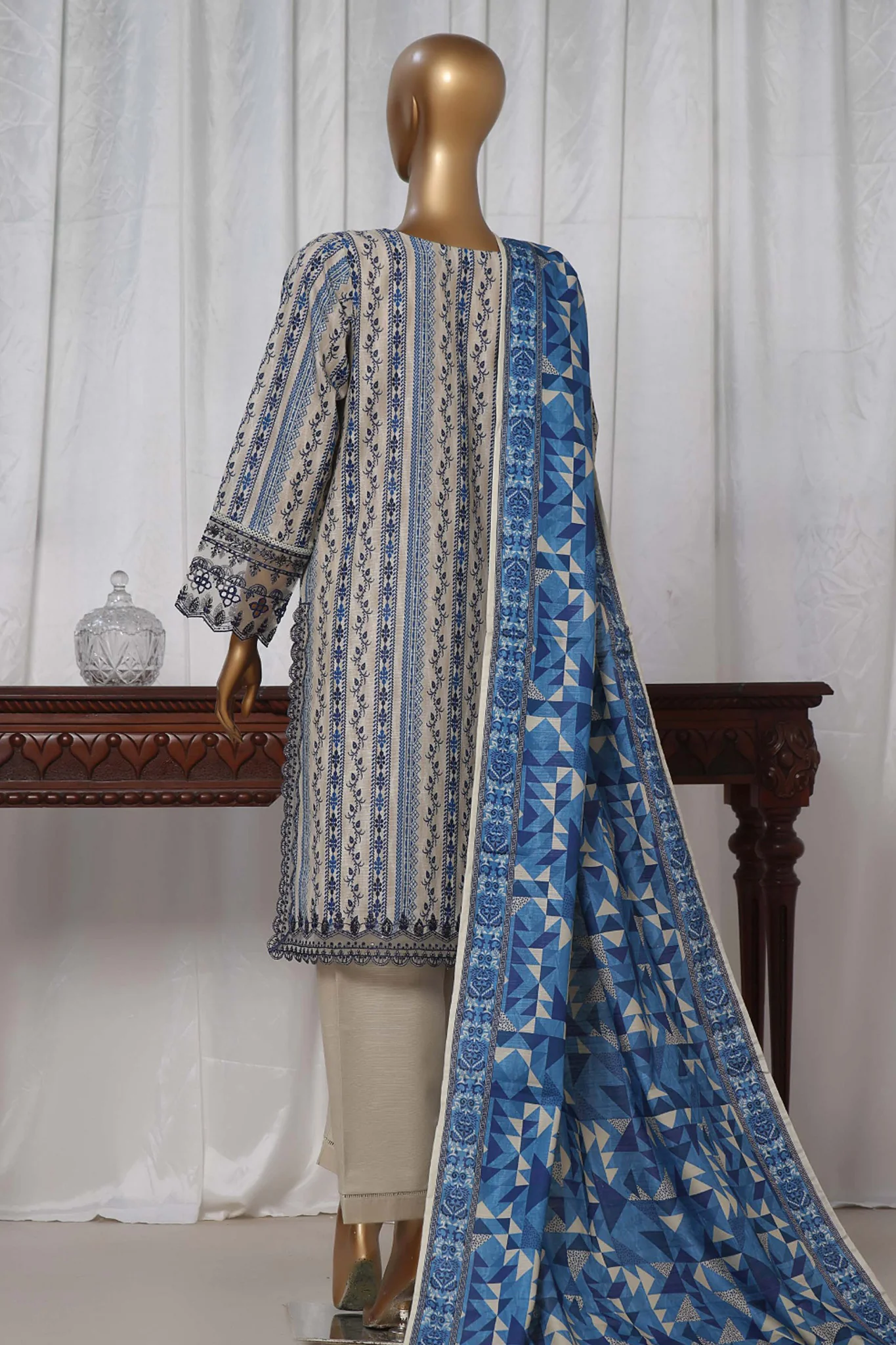 Sada Bahar Stitched 3 Piece Emb Khaddar Suit-D-6635-Off White - Image 3