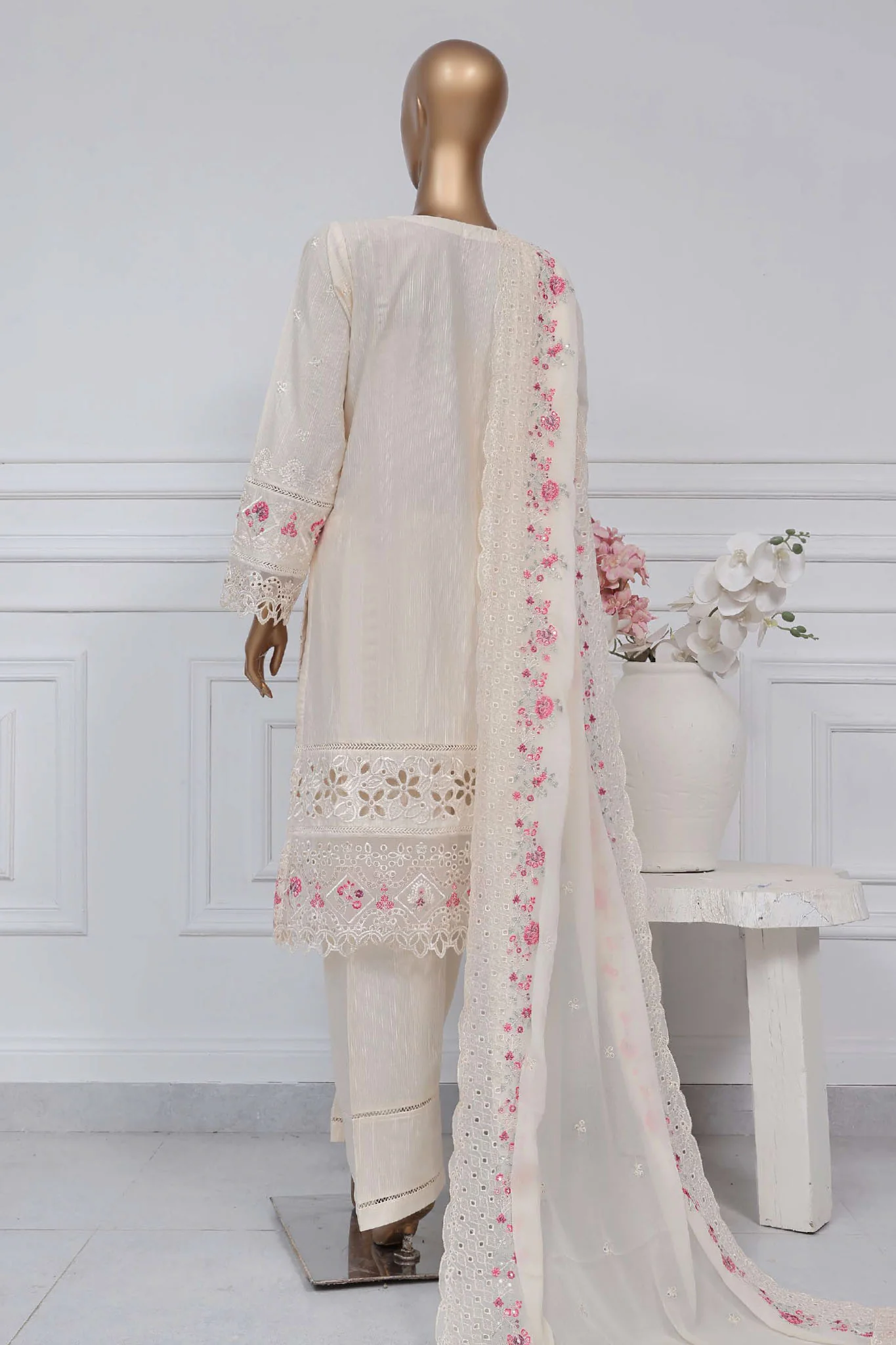 Sada bahar Stitched 3 Piece Luxury Emb Spring Vol-02 Collection-LEL2-MK-31-Off White - Image 3