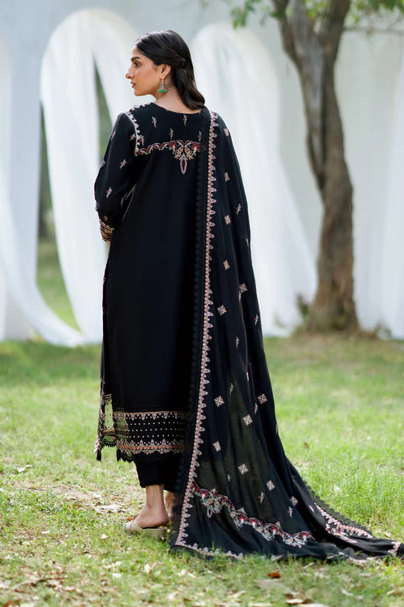 Serenity By Florents Unstitched 3 Piece Winter Shawl Suit-FSS-02-A - Image 4