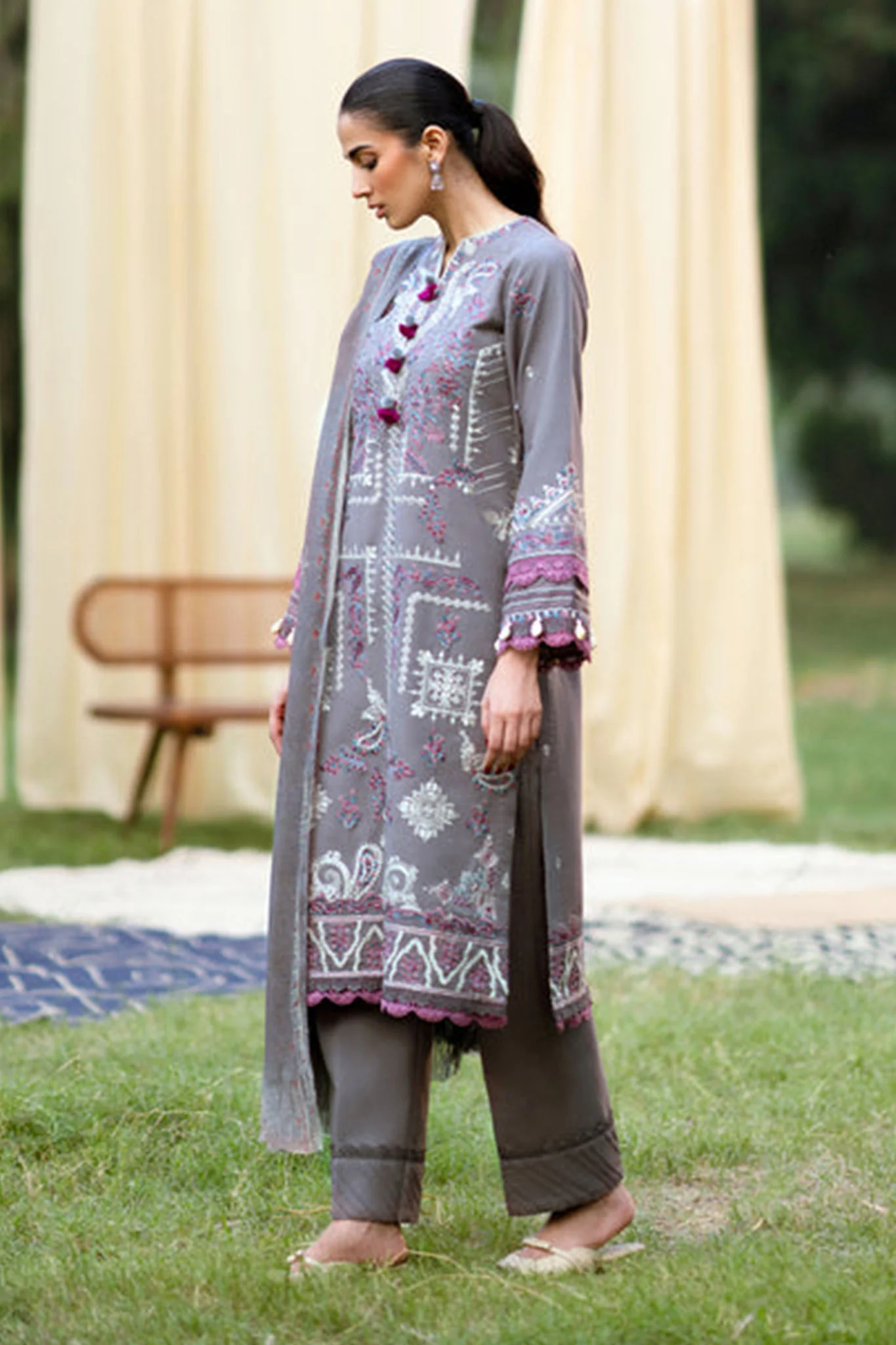 Serenity By Florents Unstitched 3 Piece Winter Shawl Suit-FSS-06-B - Image 3