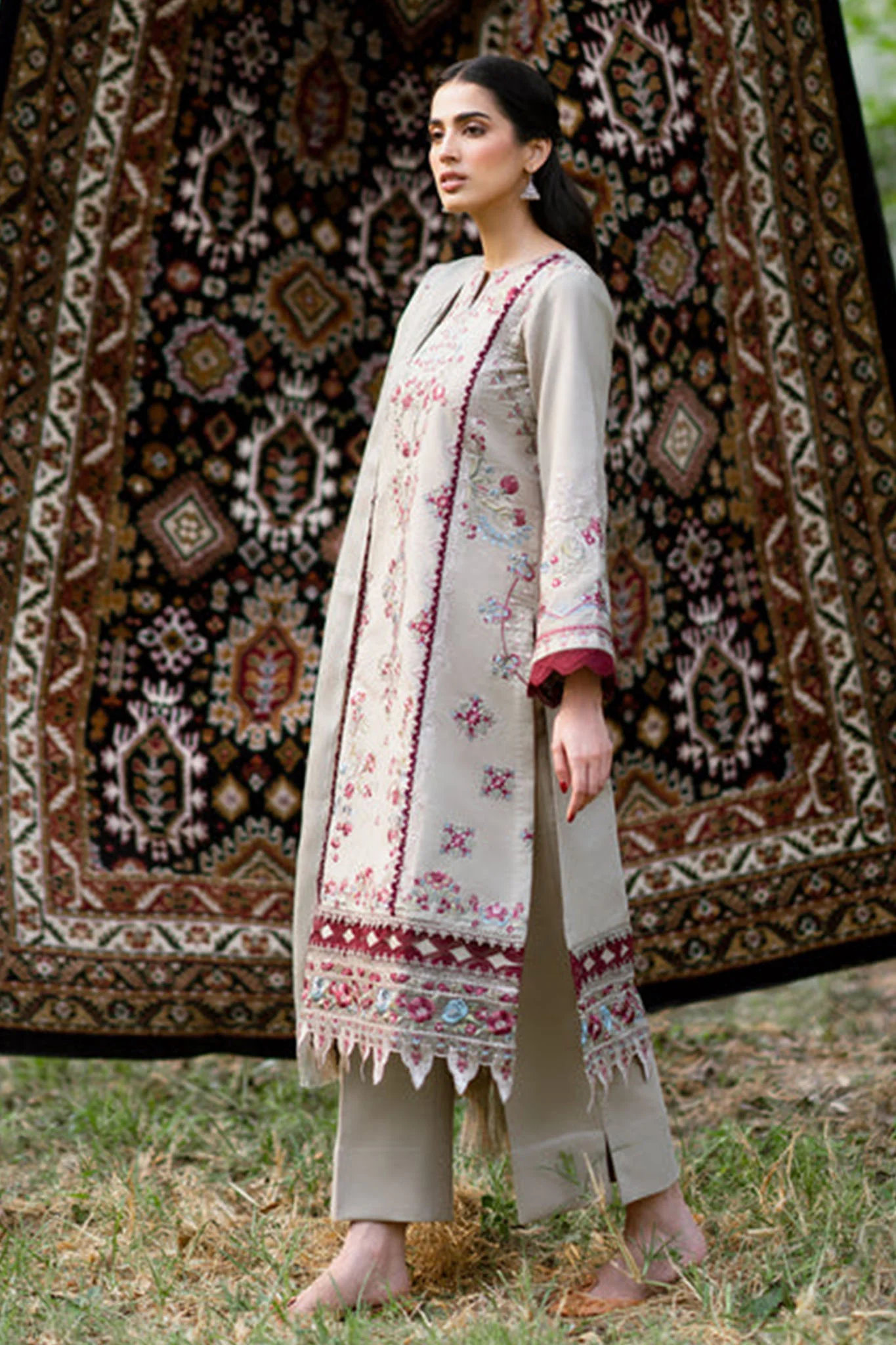 Serenity By Florents Unstitched 3 Piece Winter Shawl Suit-FSS-08-A - Image 2
