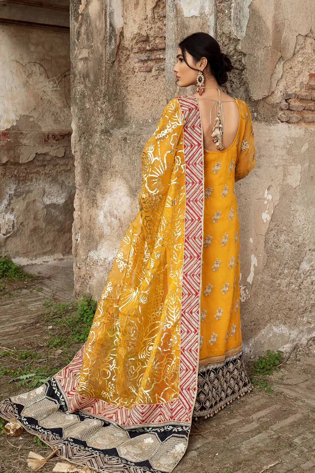 Zarposh Unstitched 3 Piece Formals Collection-Shahar Bano-05 - Image 2