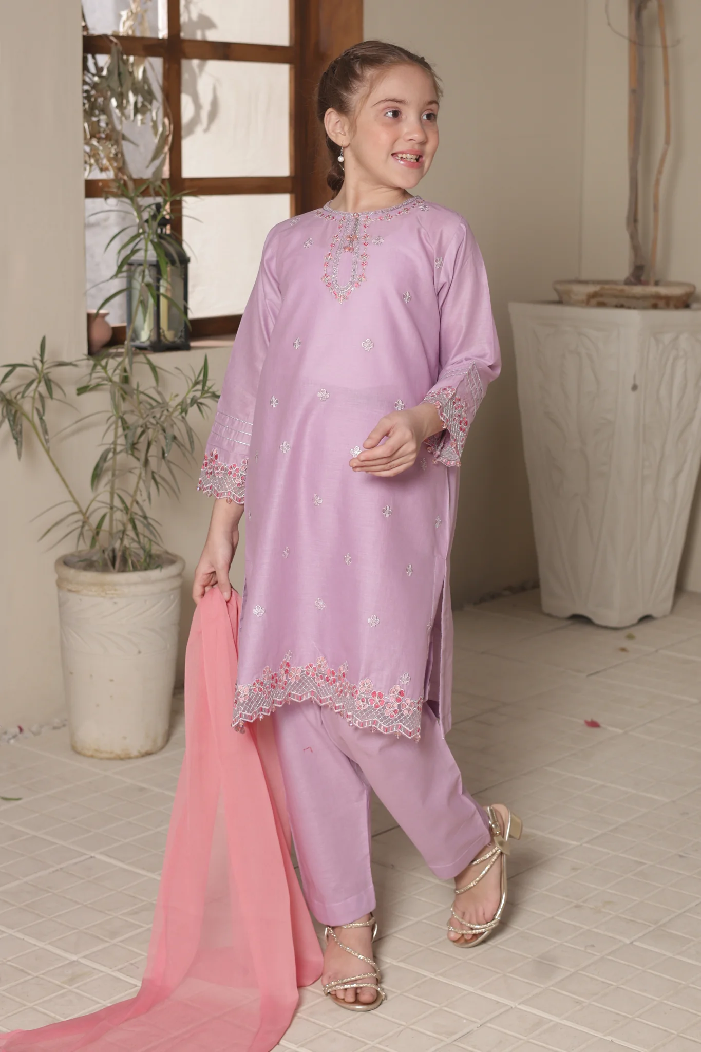 Nat Khat Guriya By Shanzey Stitched 3 Piece Cotton Suit-SHK-5607-Lilac - Image 3