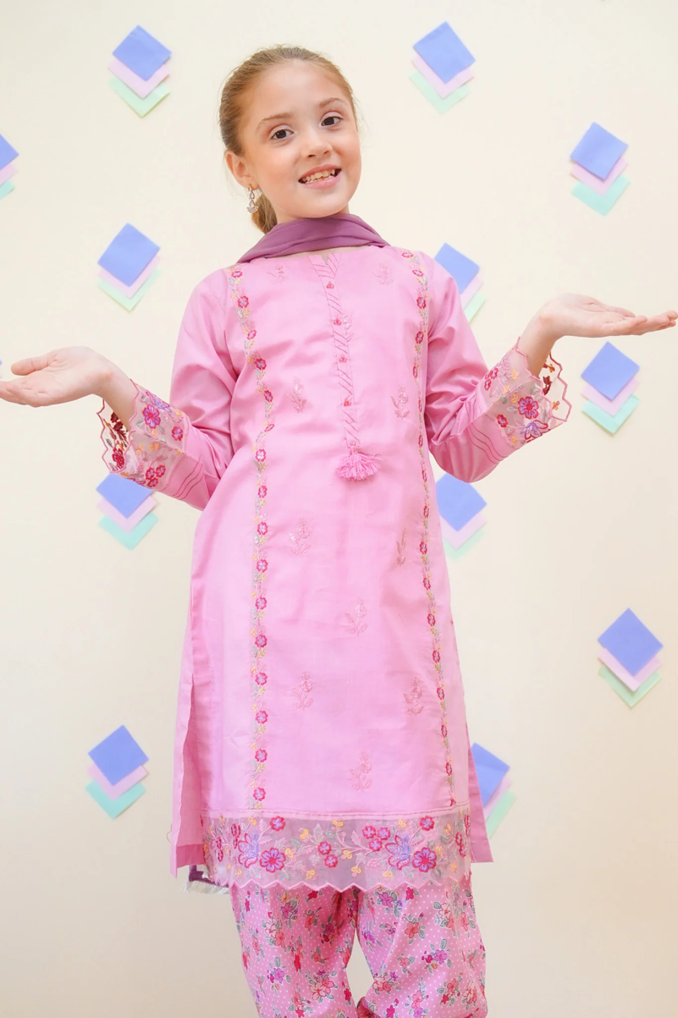 Shanzey Stitched 3 Piece Emb Lawn Farshi Edit Suit-SHK-4434 - Image 4