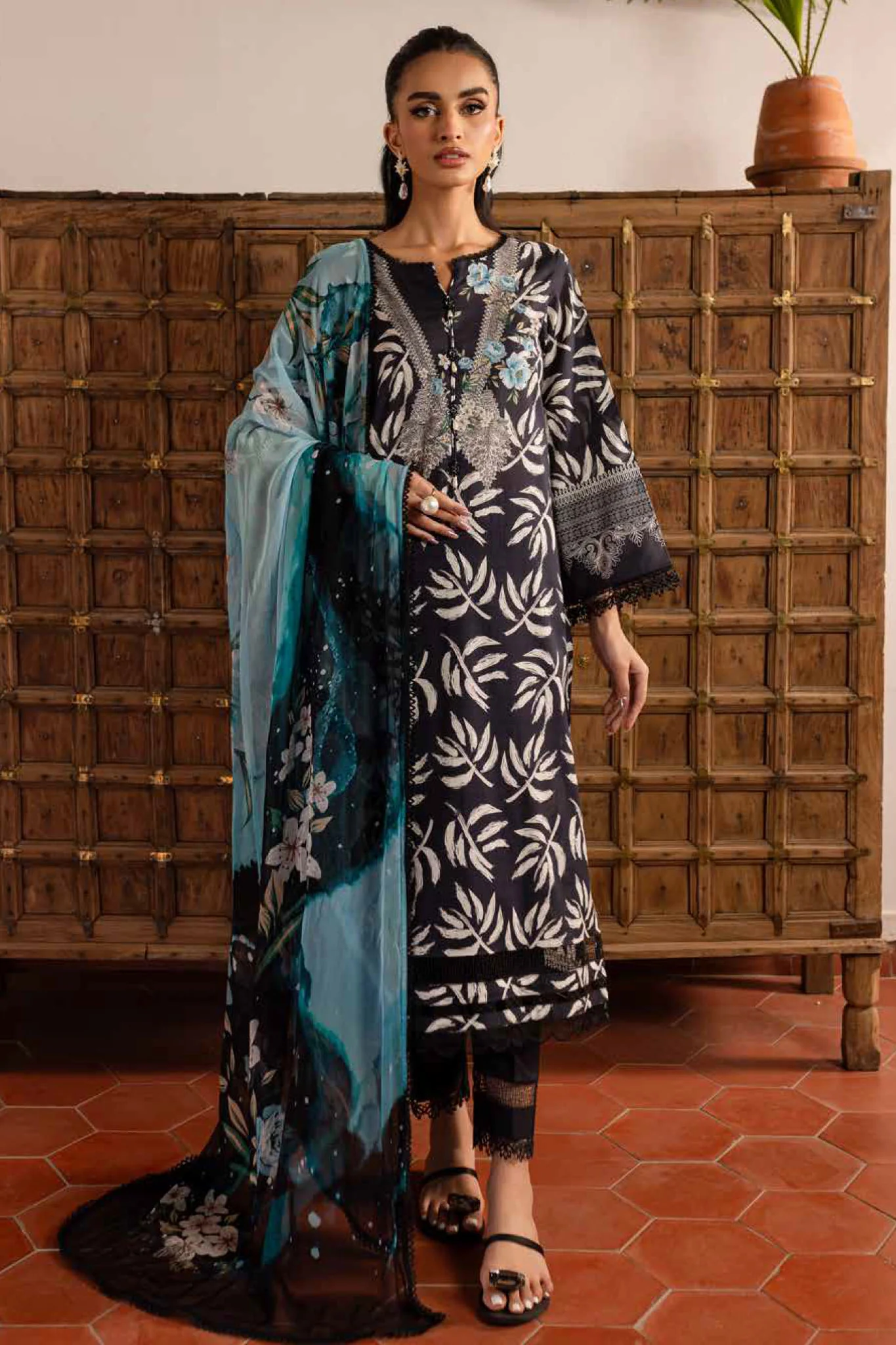 Signature Prints By Nureh Unstitched 3 Piece Printed Lawn Collection-SP-142
