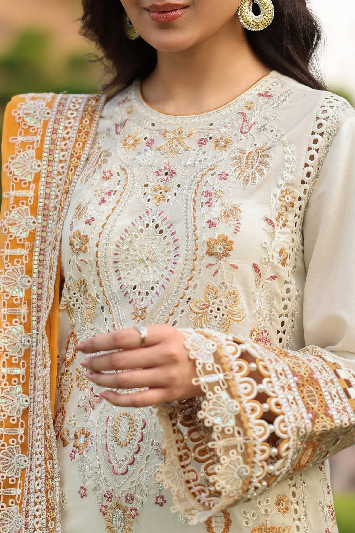 Hayam By Imrozia Serene Unstitched 3 Piece Luxury Eid Lawn Suit-SL 91 LULU - Image 3